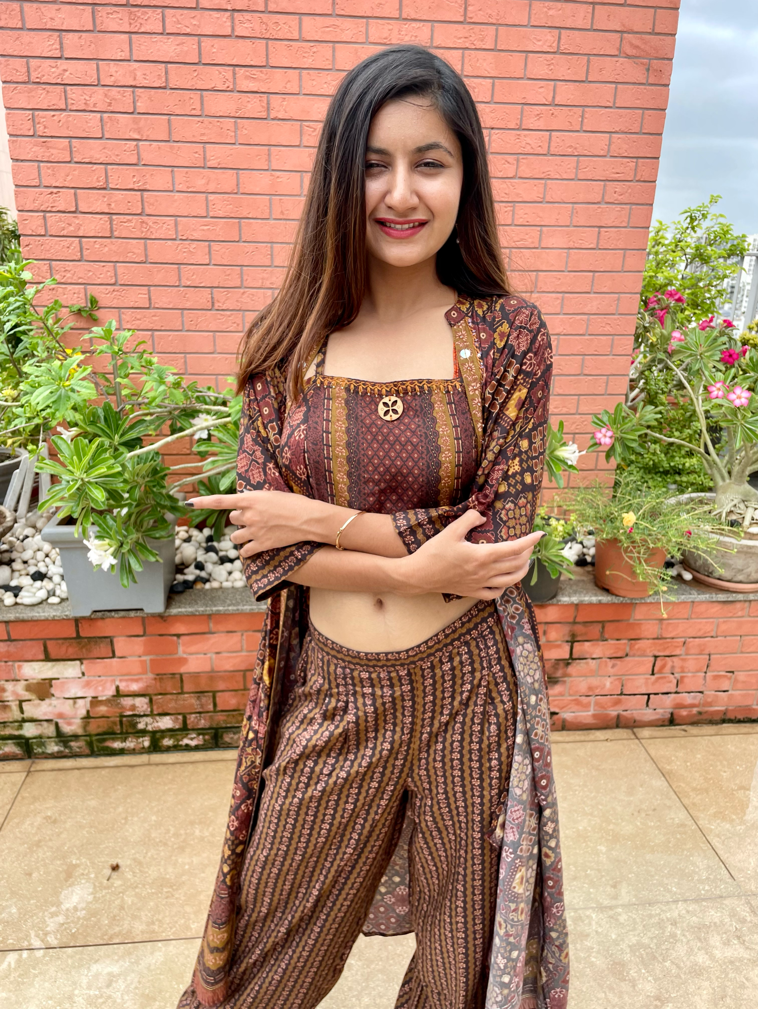 Image of Muslin 3 Piece Coords with Plazzo