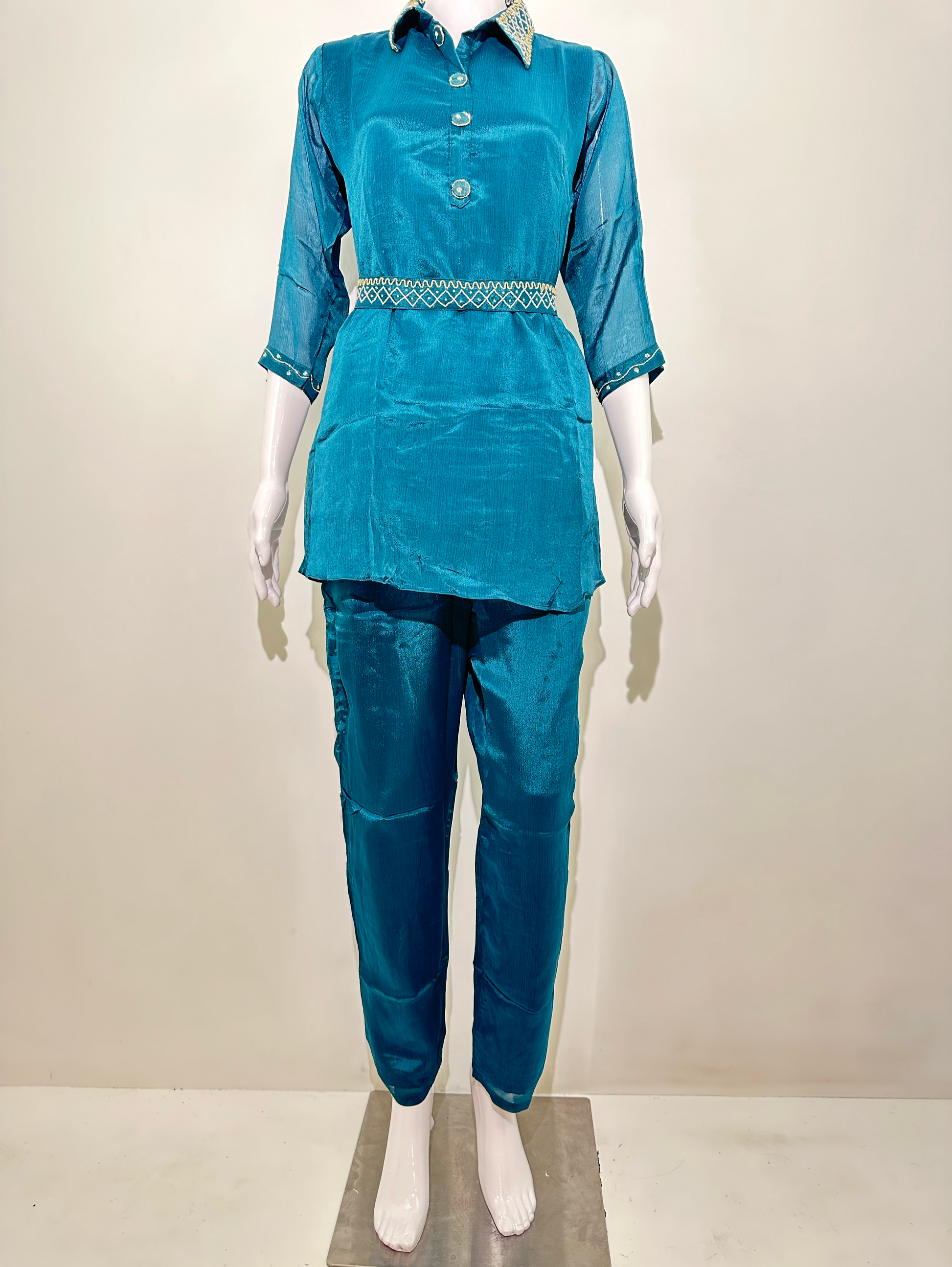Chiffon with belt side hand and collar work Coords