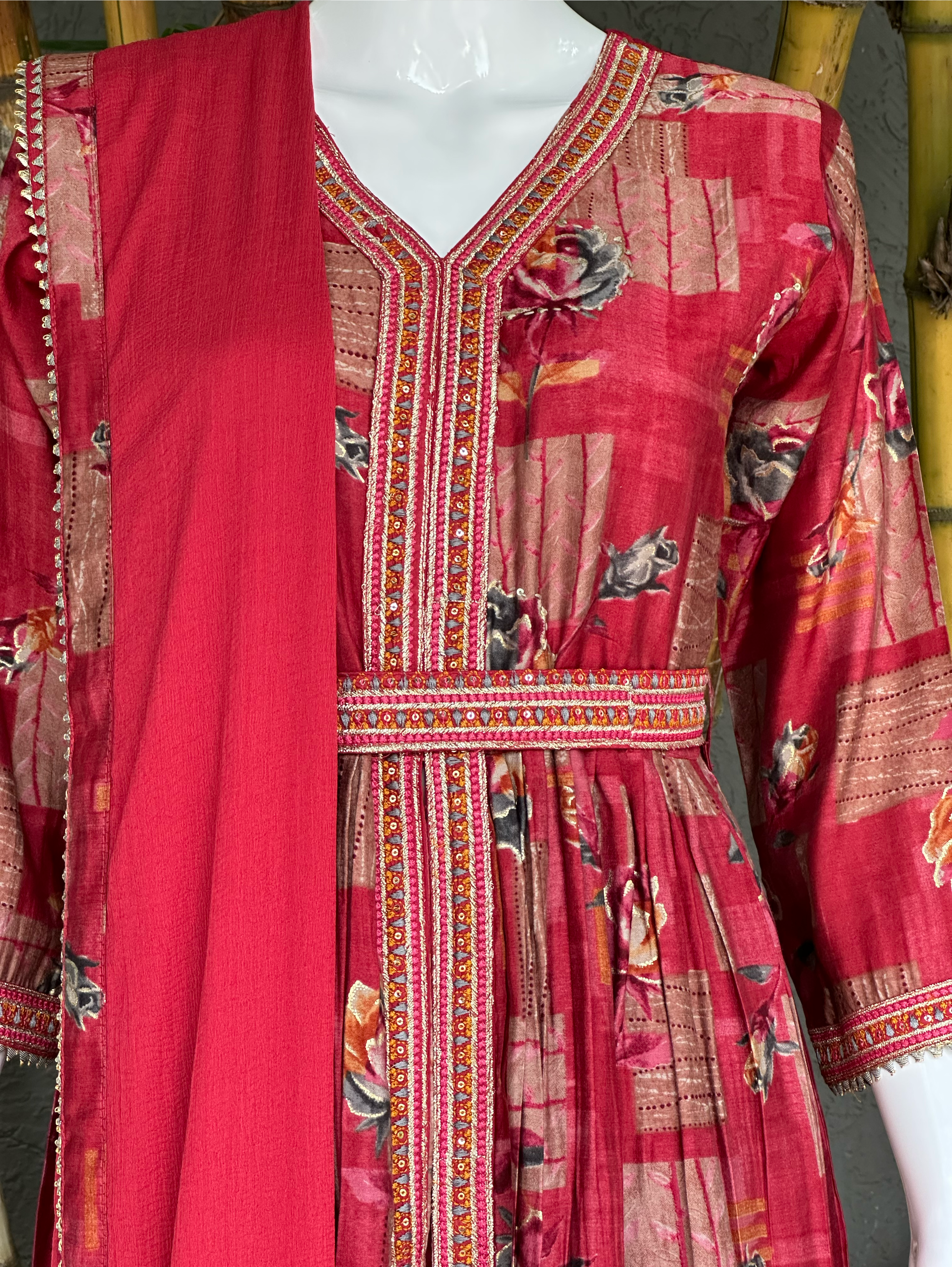 Image of Muslin with Embroidery Sequence Kurti Set- 3 Piece