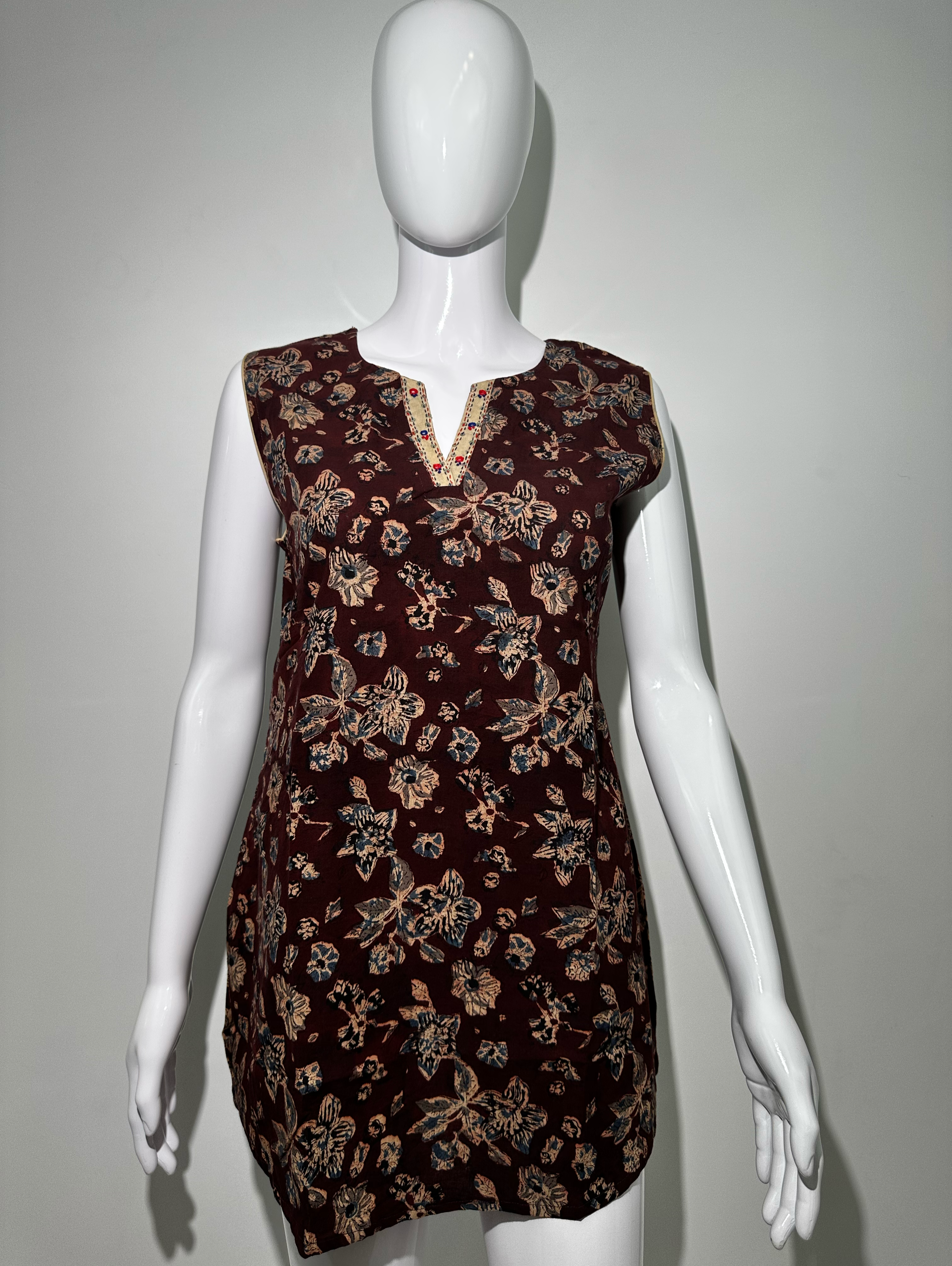 Image of Cotton Embroidery V  Neck Tunic (Sleeves Attached Inside)