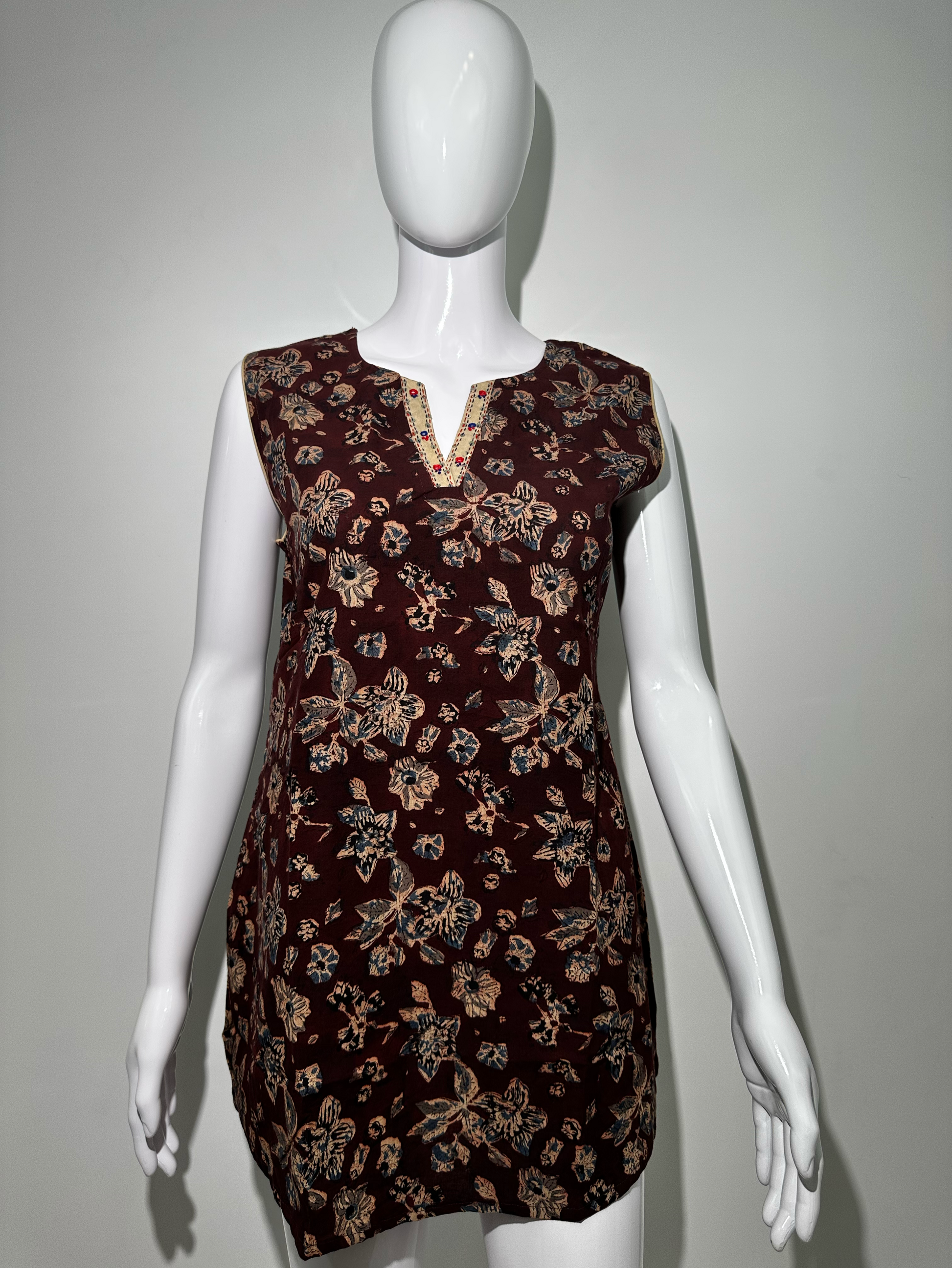 Cotton Embroidery V  Neck Tunic (Sleeves Attached Inside)