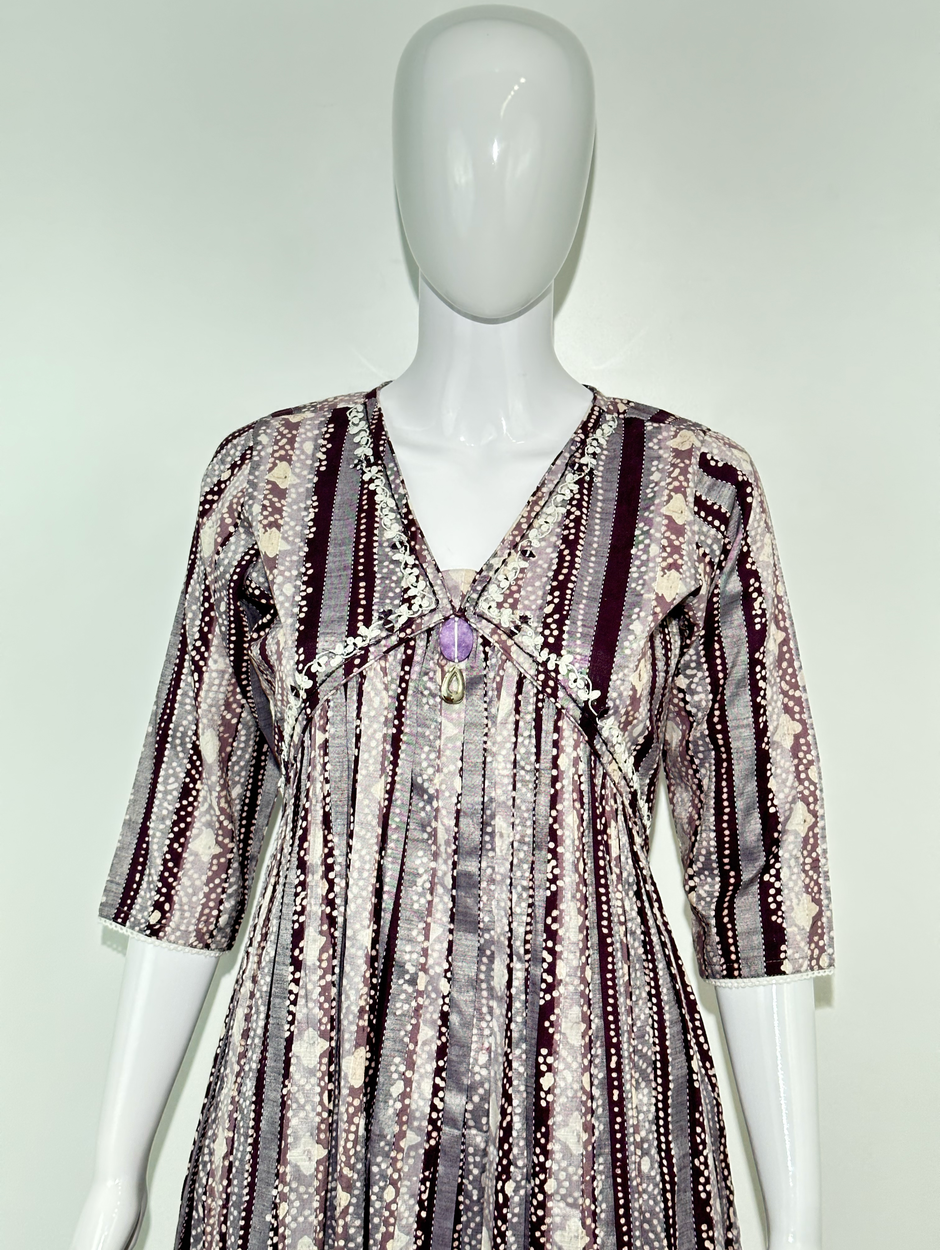Image of Alia Cut Coord Set with Neck work
