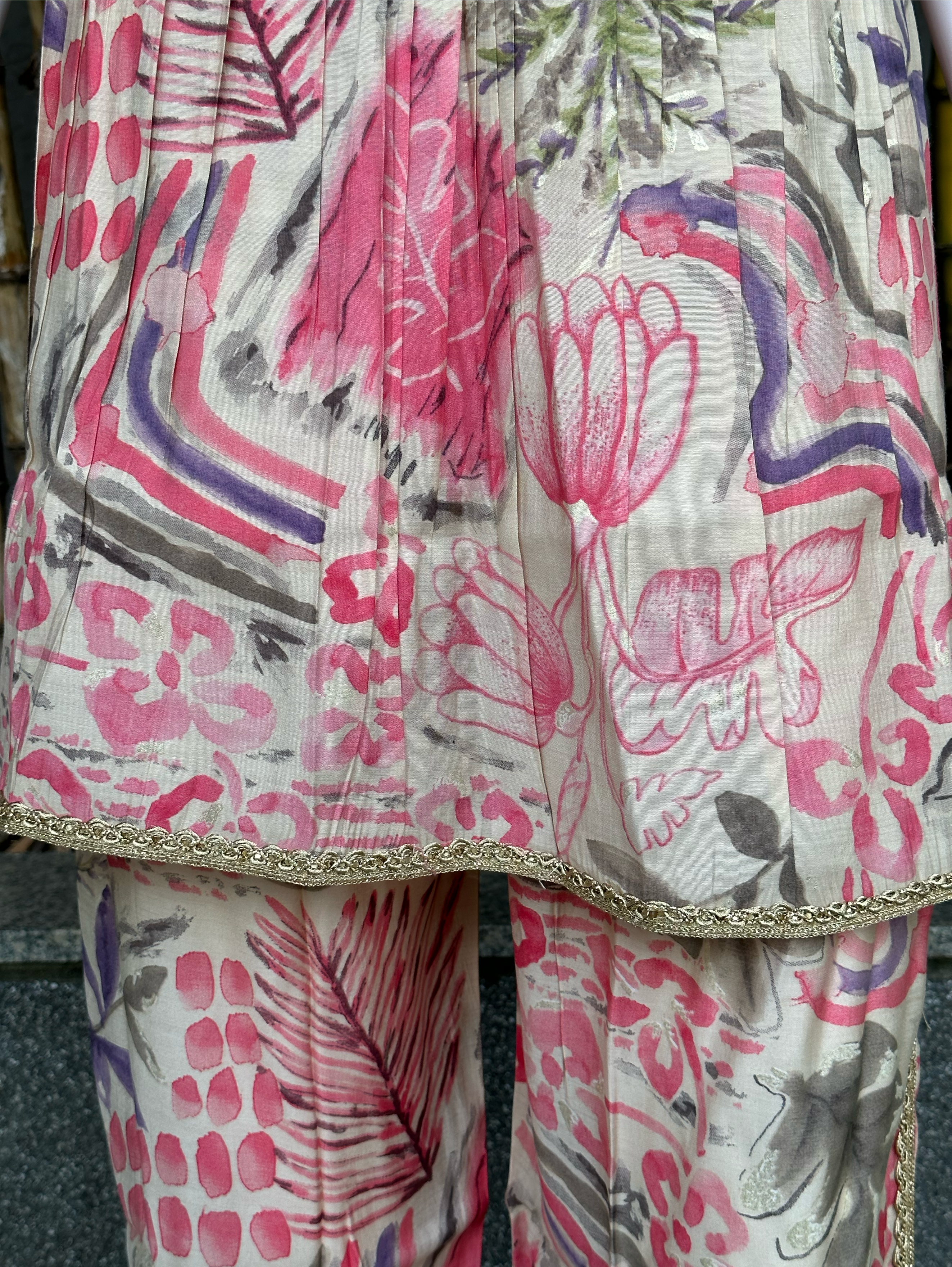 Image of Muslin V Neck Embroidery Work Coords