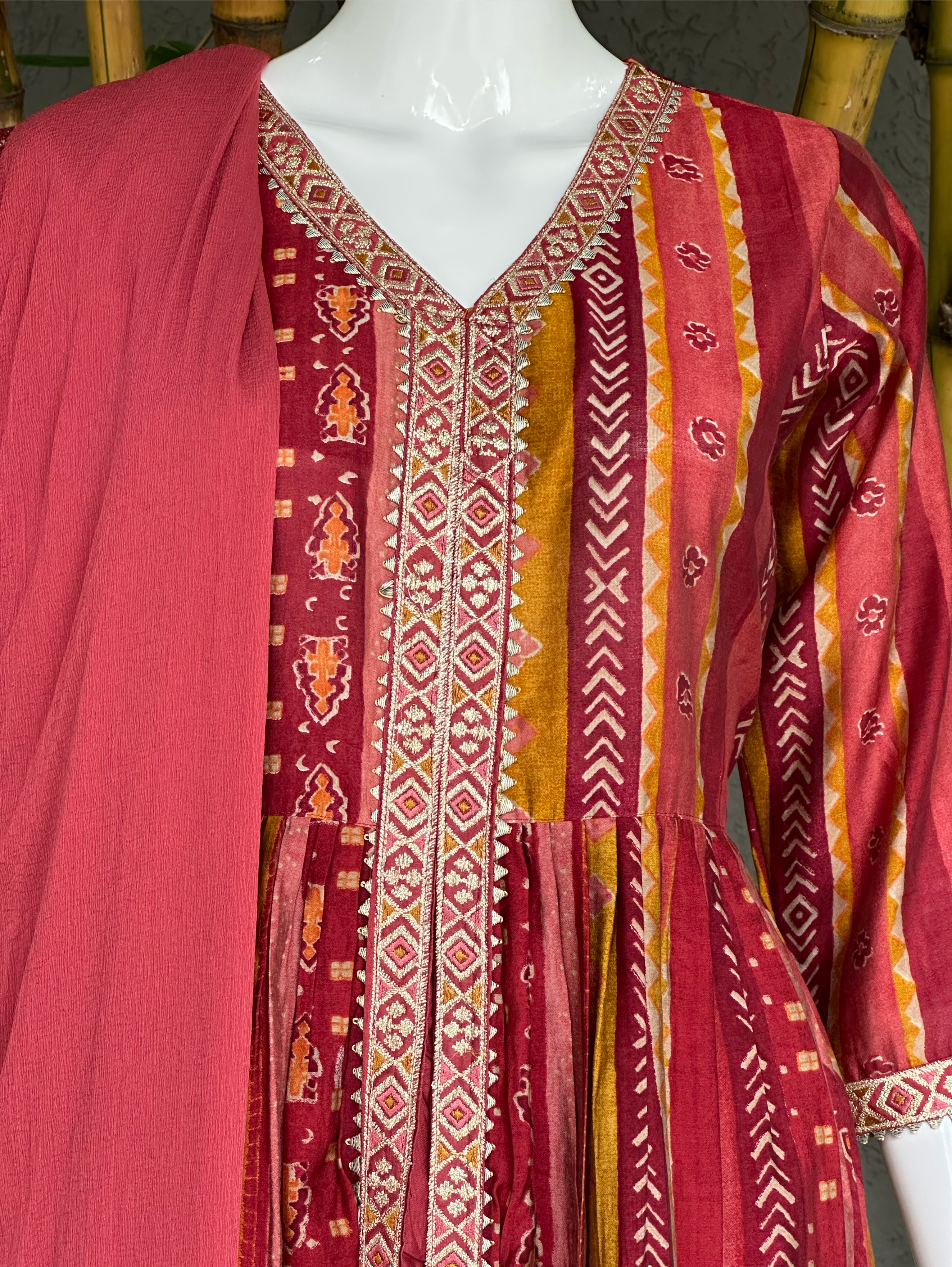 Image of Muslin with Center Cut Kurti Set- 3 Piece