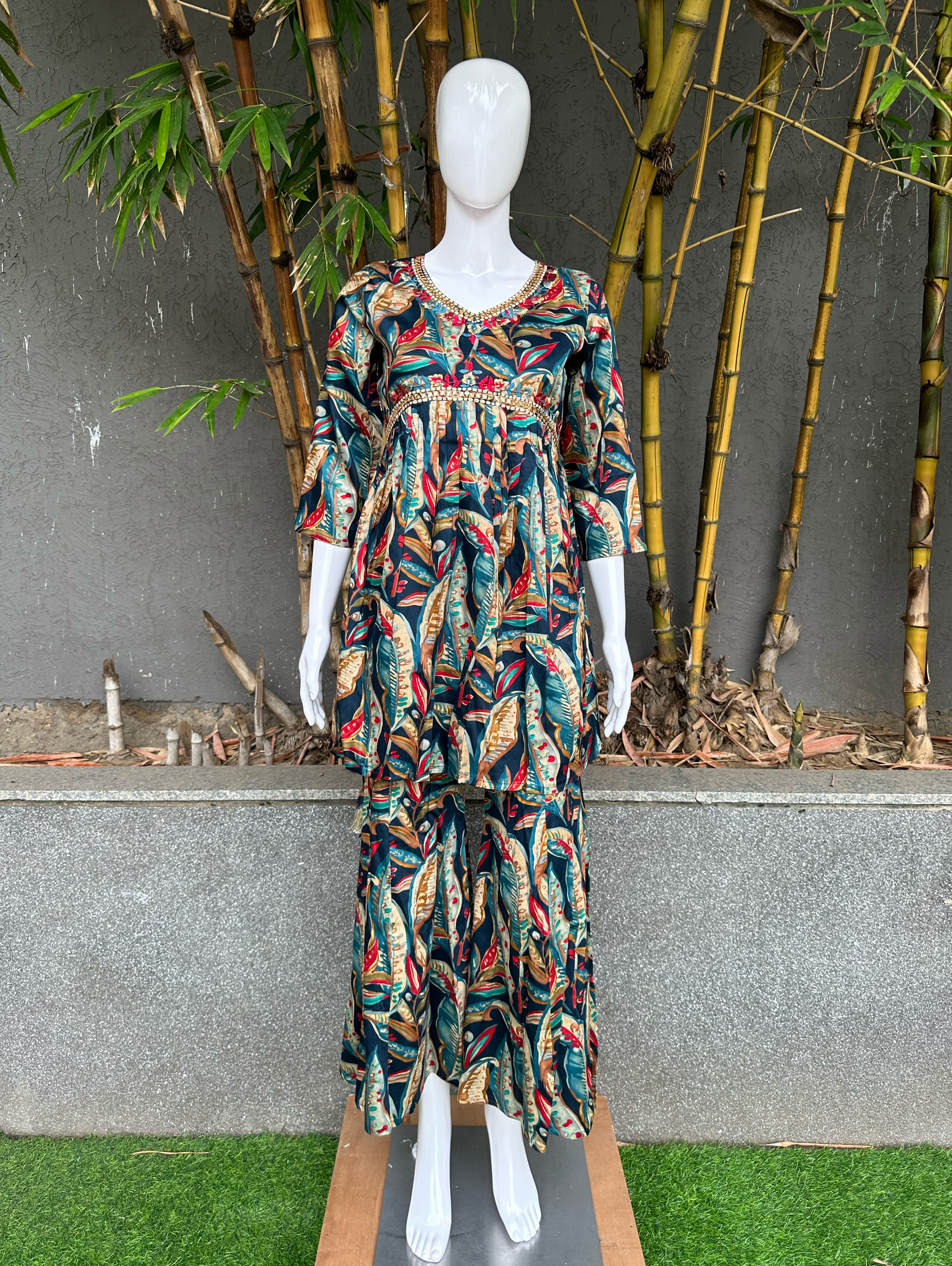 Muslin v Neck Embroidery Bell Bottom Coords