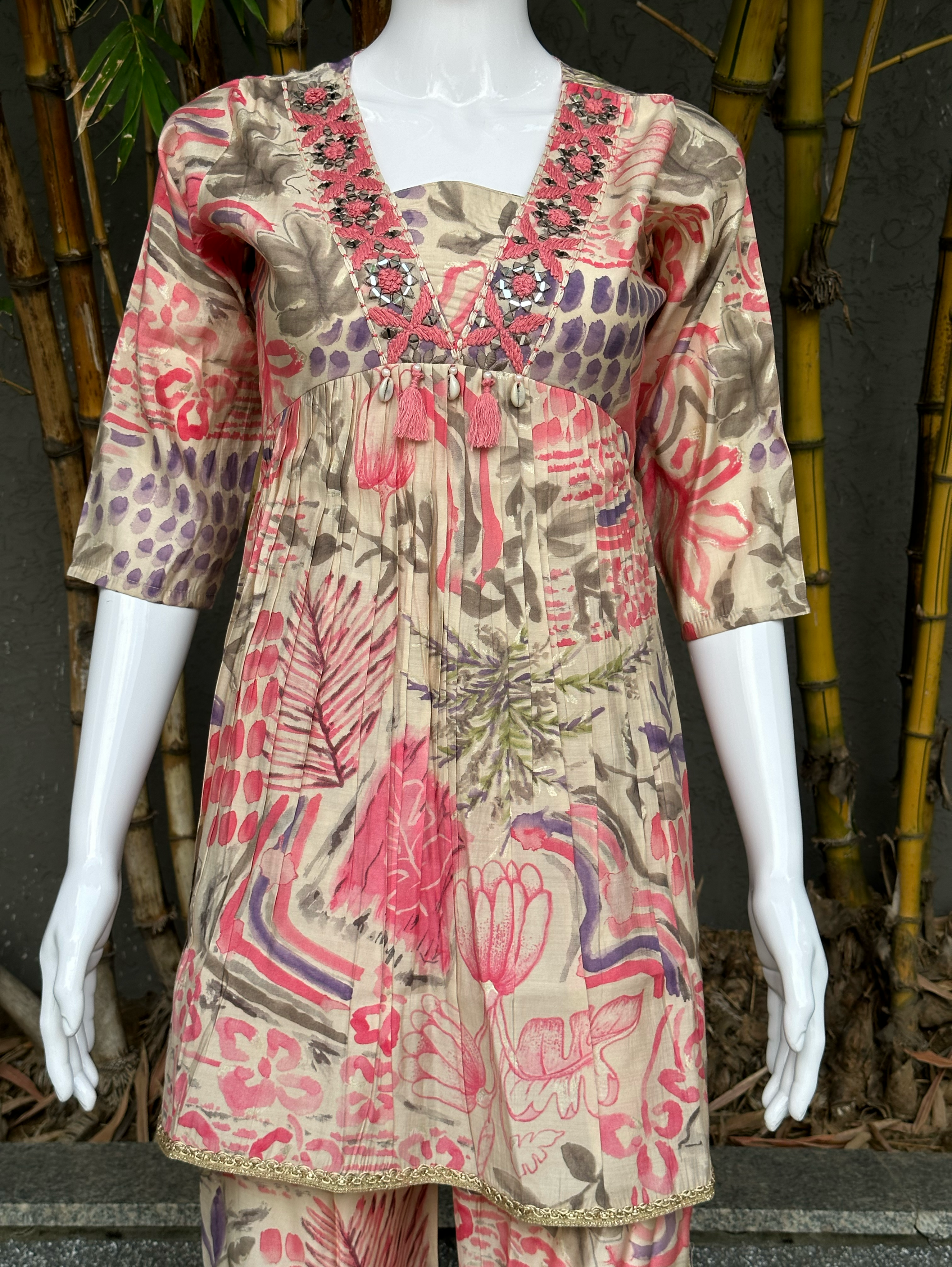 Image of Muslin V Neck Embroidery Work Coords