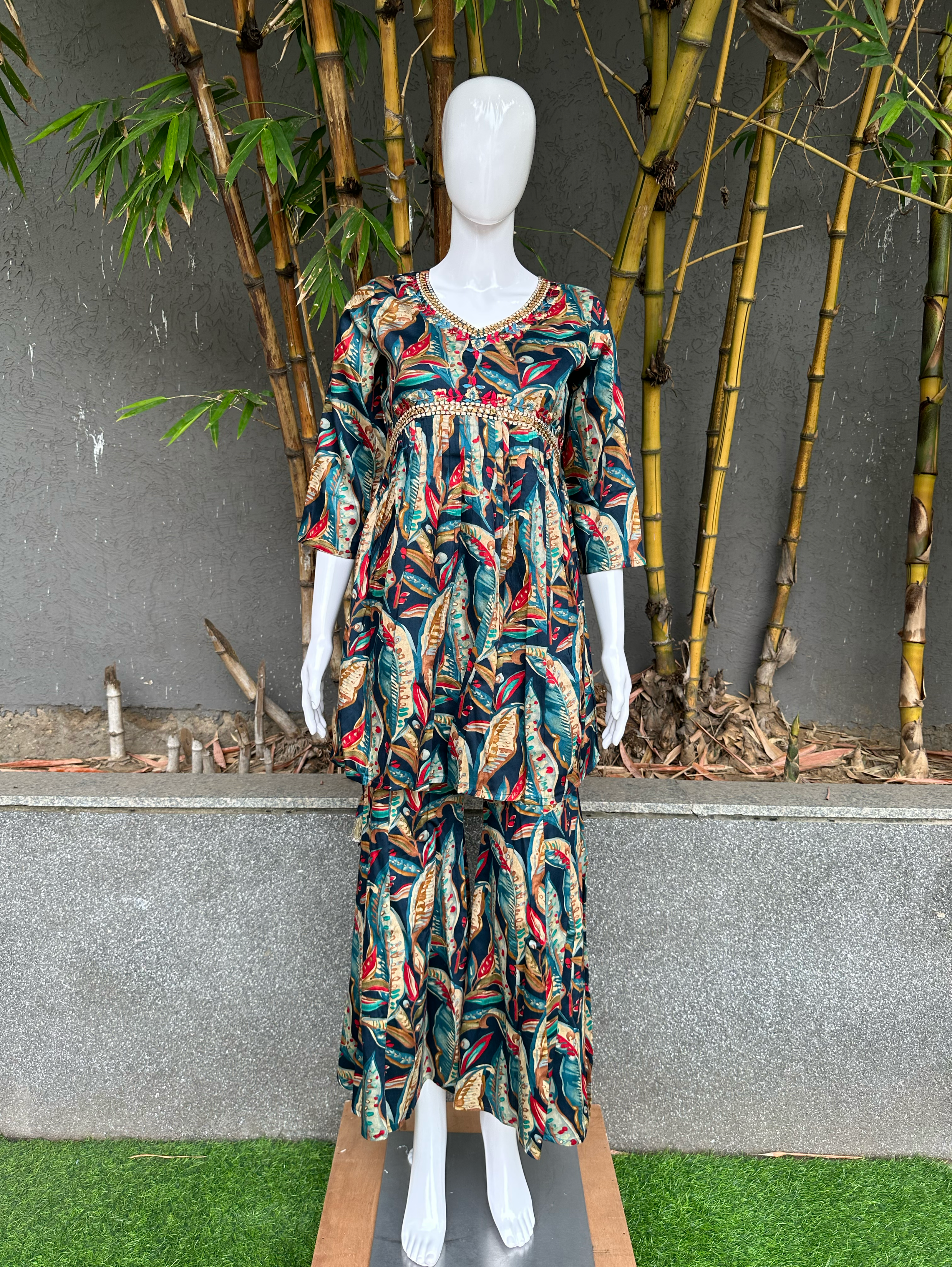 Muslin v Neck Embroidery Bell Bottom Coords