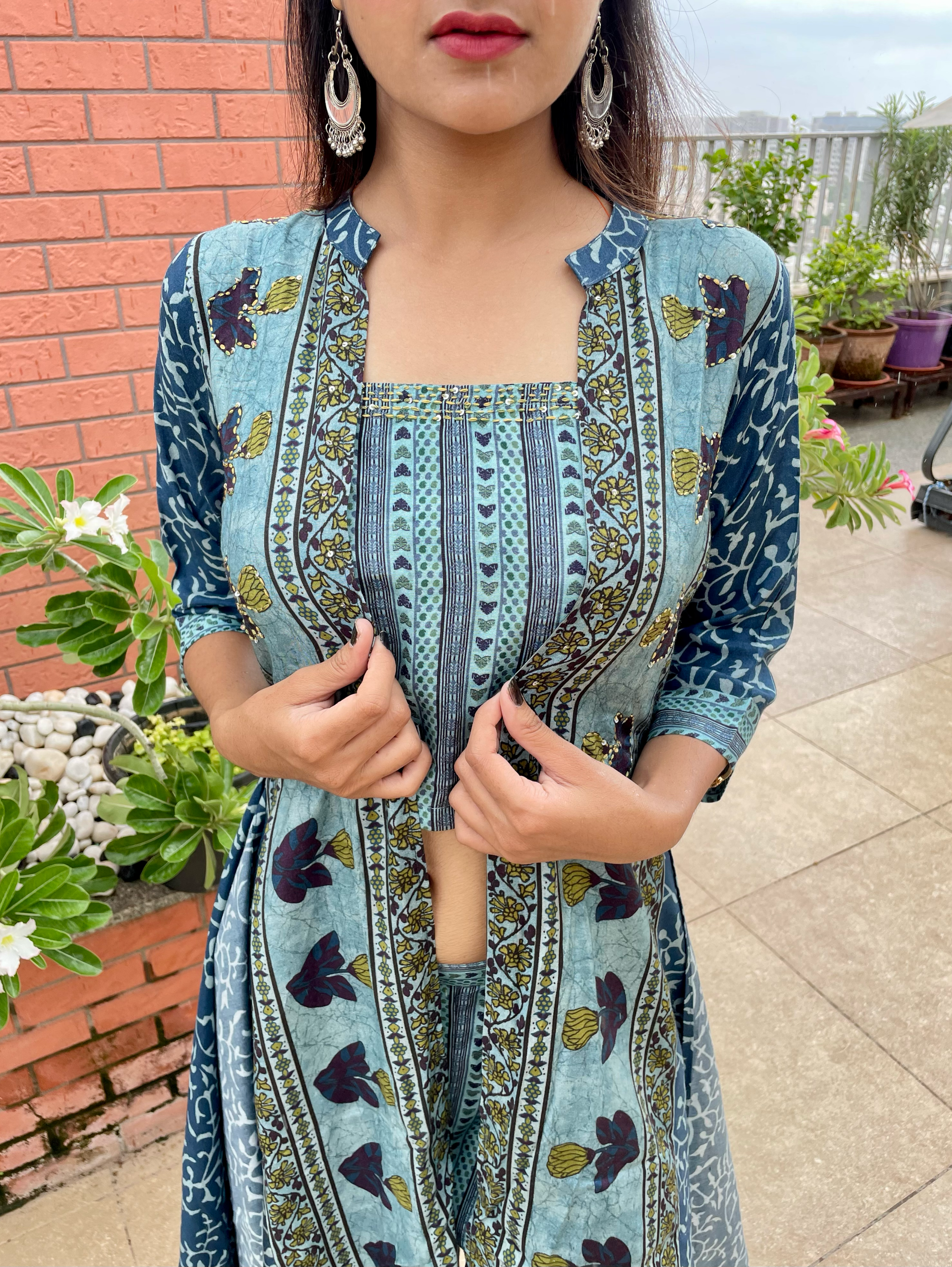 Image of Muslin 3 Piece Coords with work