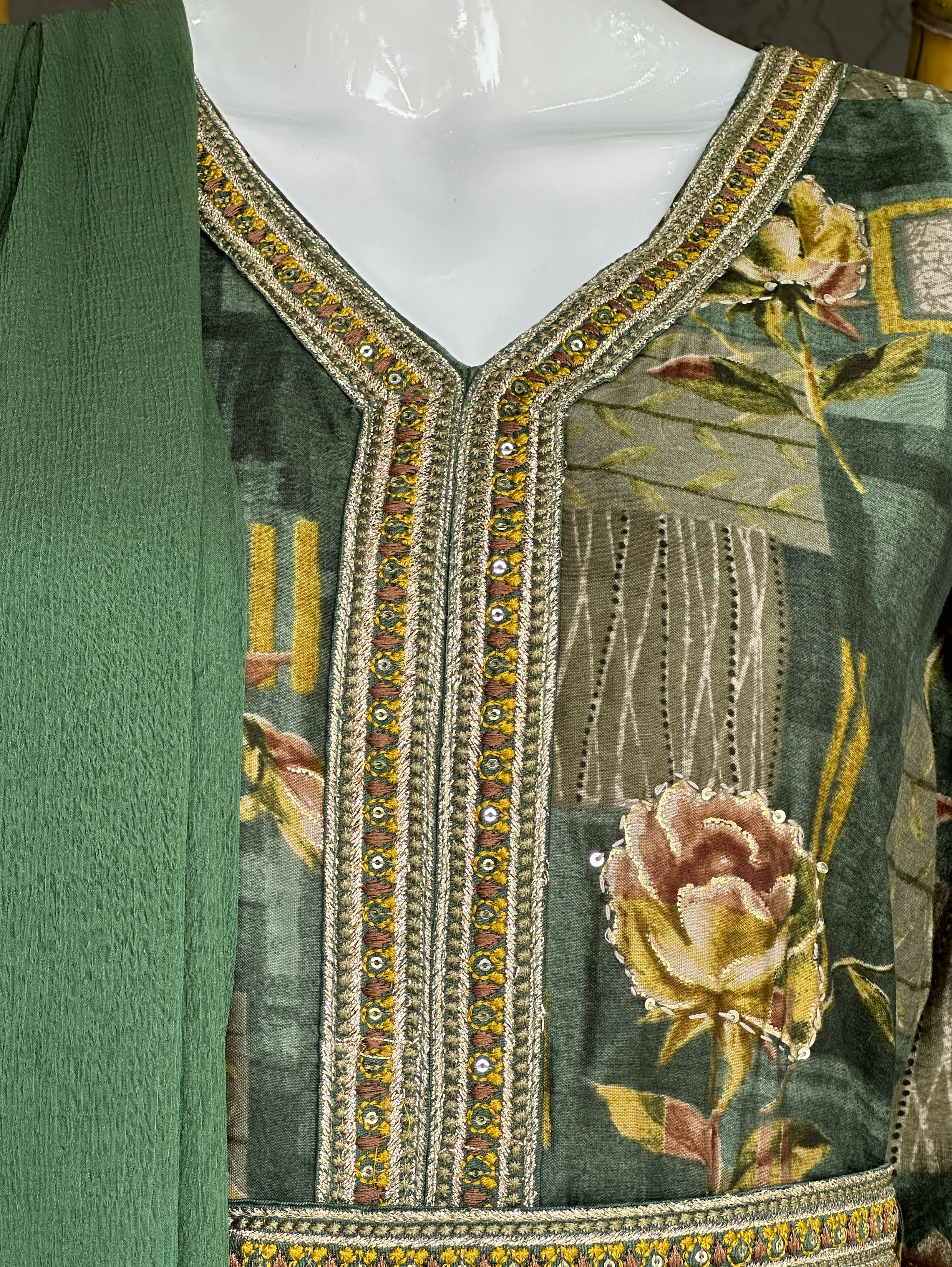 Image of Muslin with Embroidery Sequence Kurti Set- 3 Piece