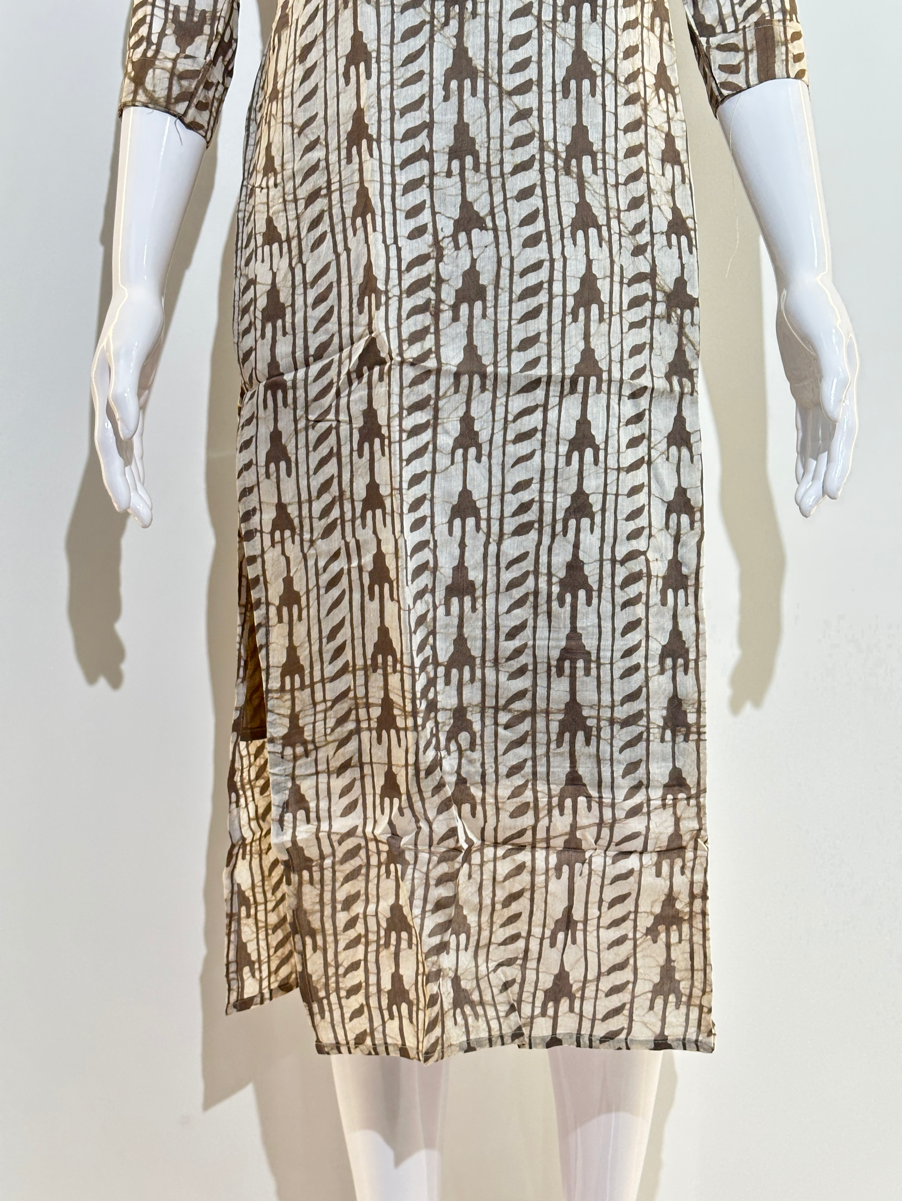 Image of Chanderi Silk Straight Kurti With Embroidary
