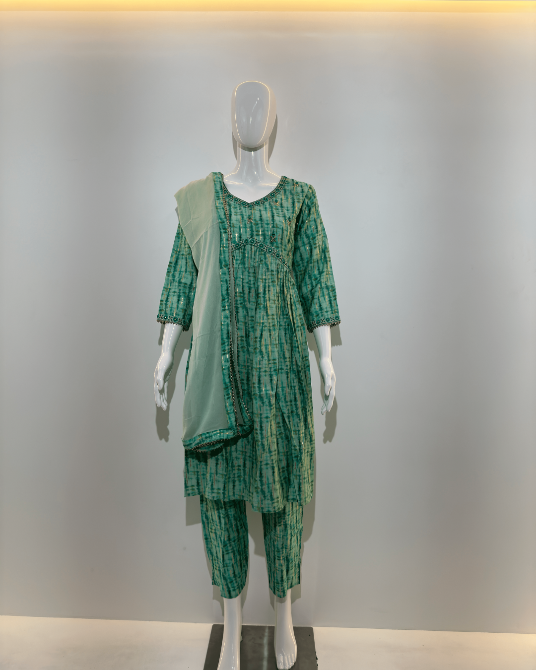 Image of Alia Cut Muslin Kurti Set- 3 Piece