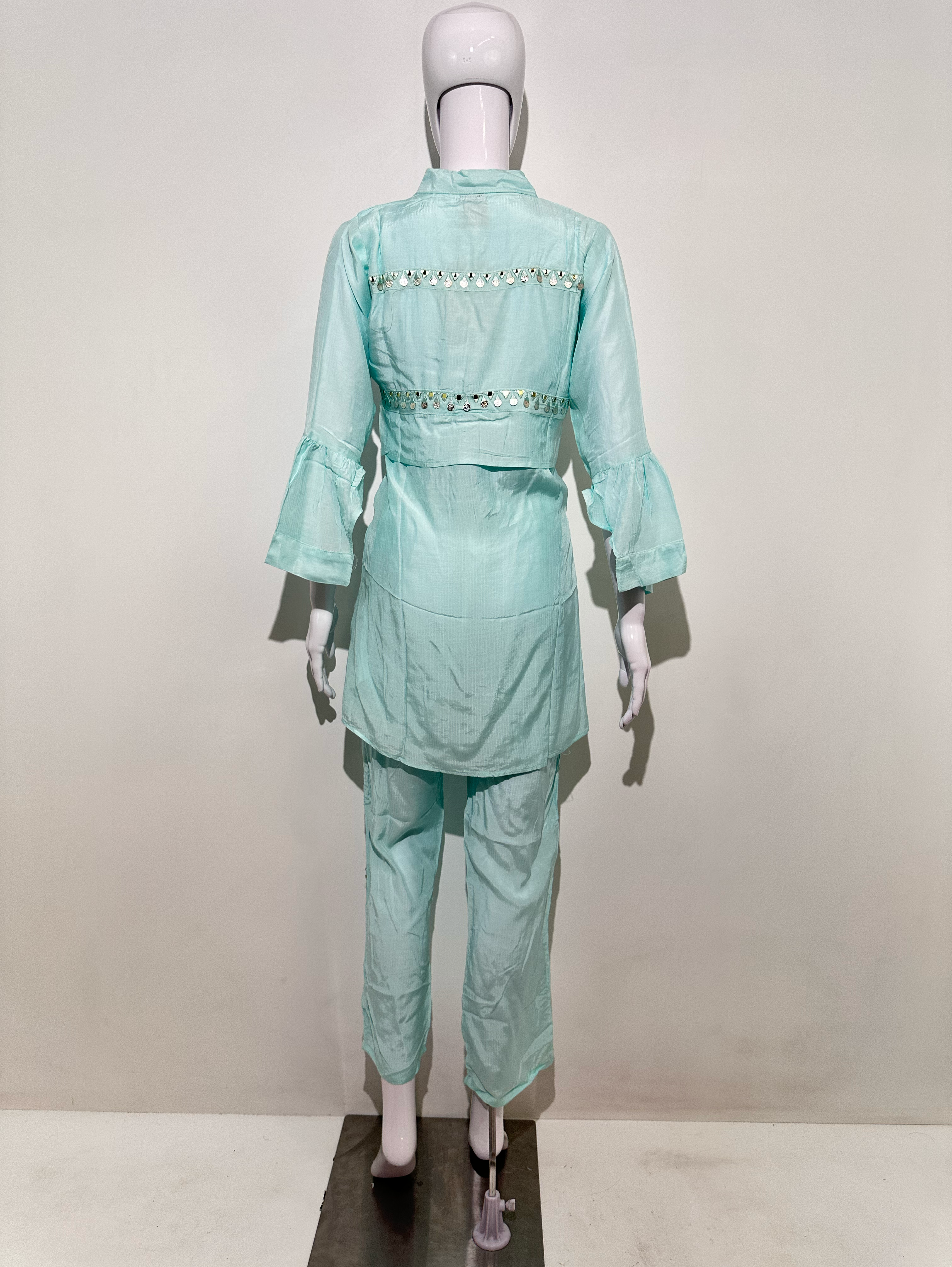 Image of Muslin Stand Patti with Accessories work Coords