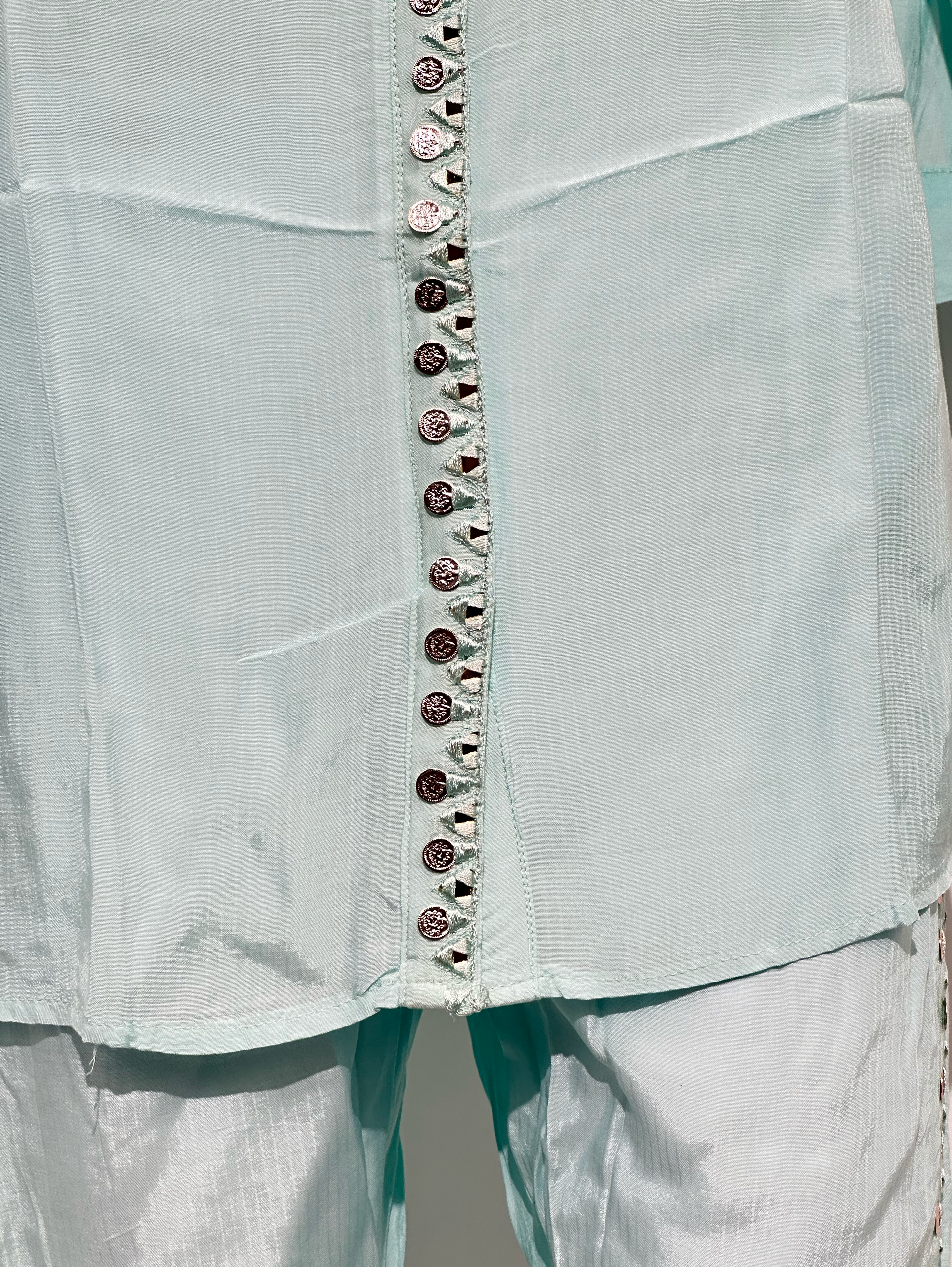 Image of Muslin Stand Patti with Accessories work Coords