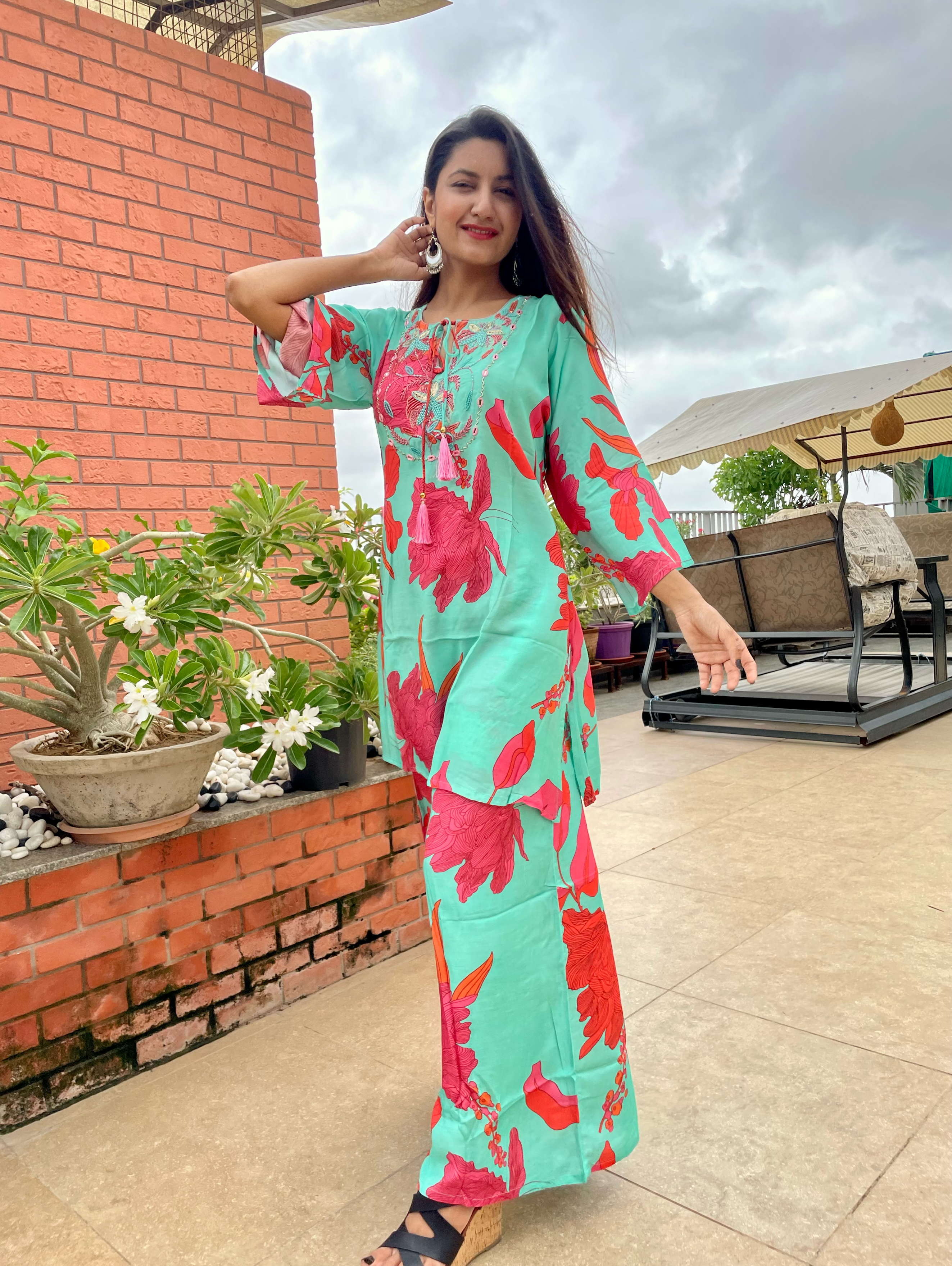 Image of Muslin Hand Work Coords - 2 Piece