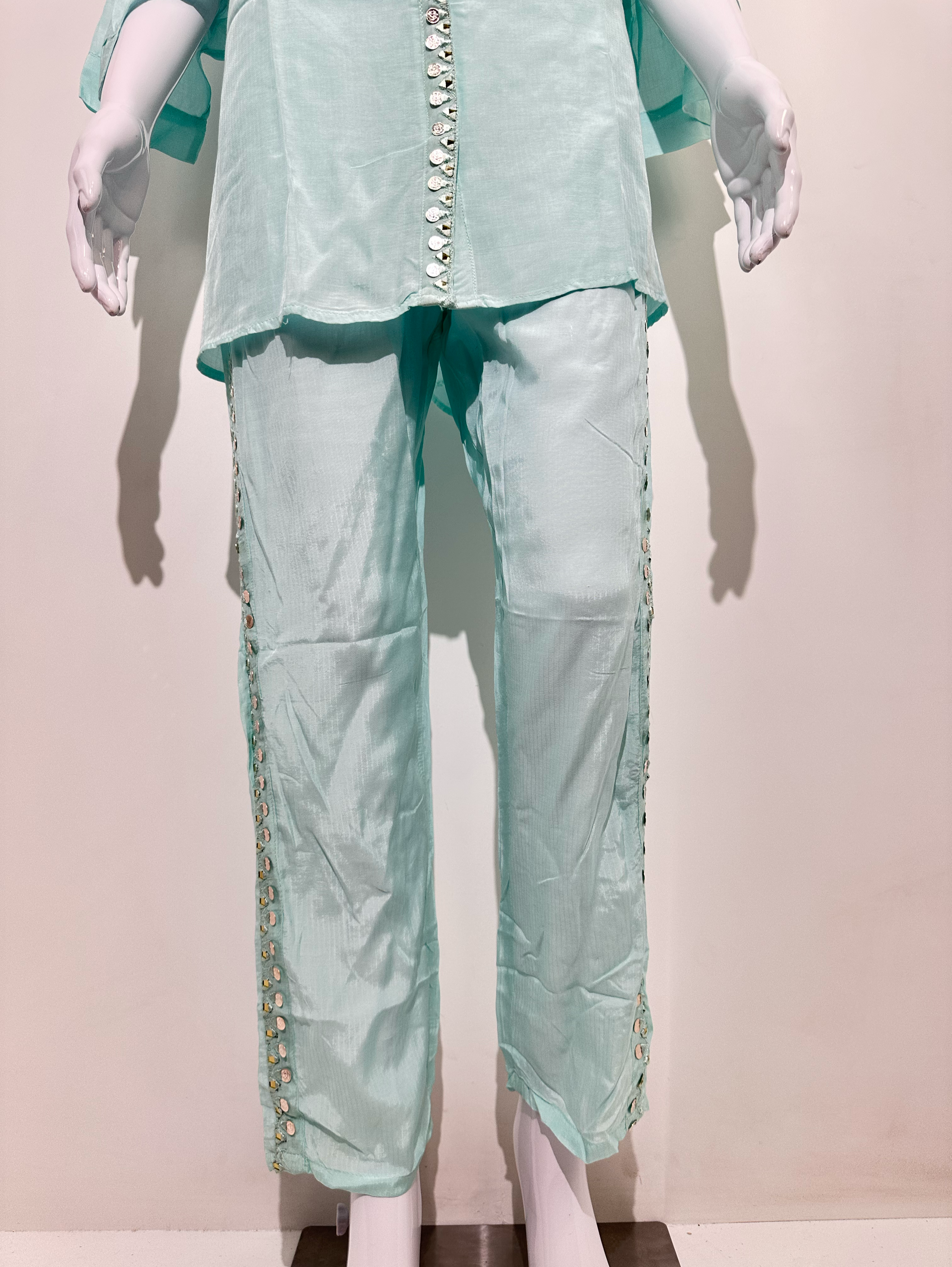 Image of Muslin Stand Patti with Accessories work Coords