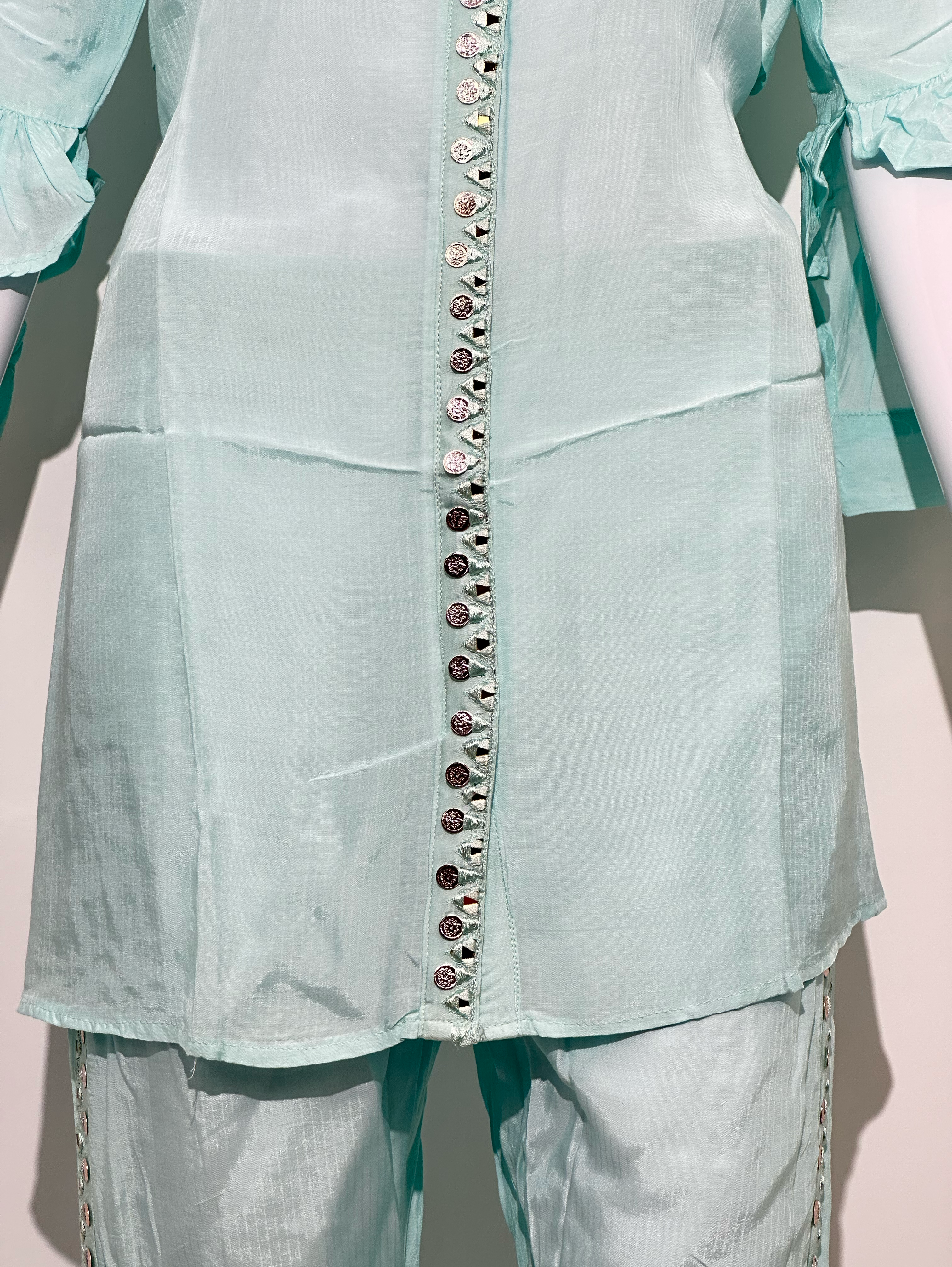 Image of Muslin Stand Patti with Accessories work Coords