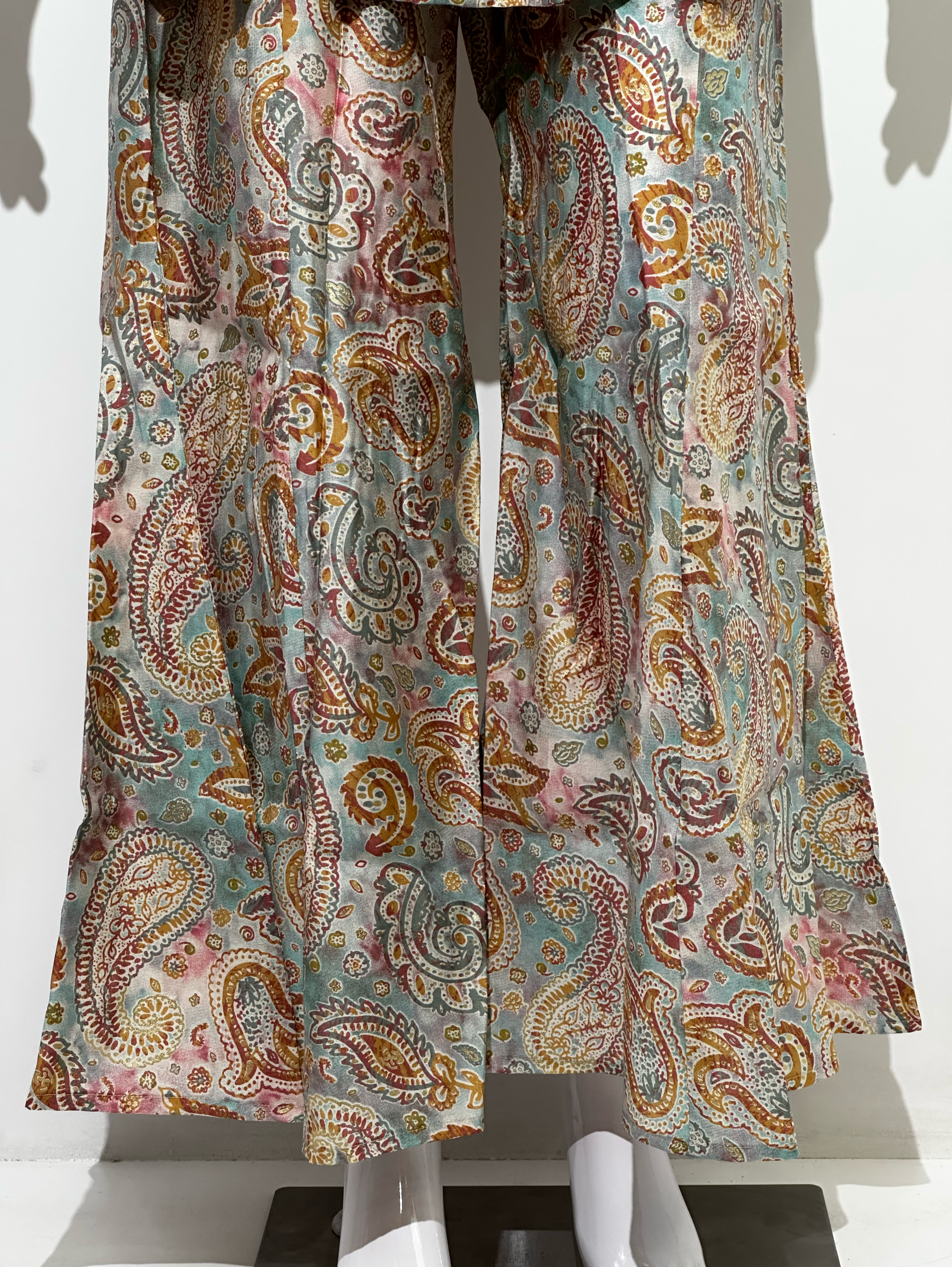 Image of Muslin Bell Bottom Coords - 2 Piece