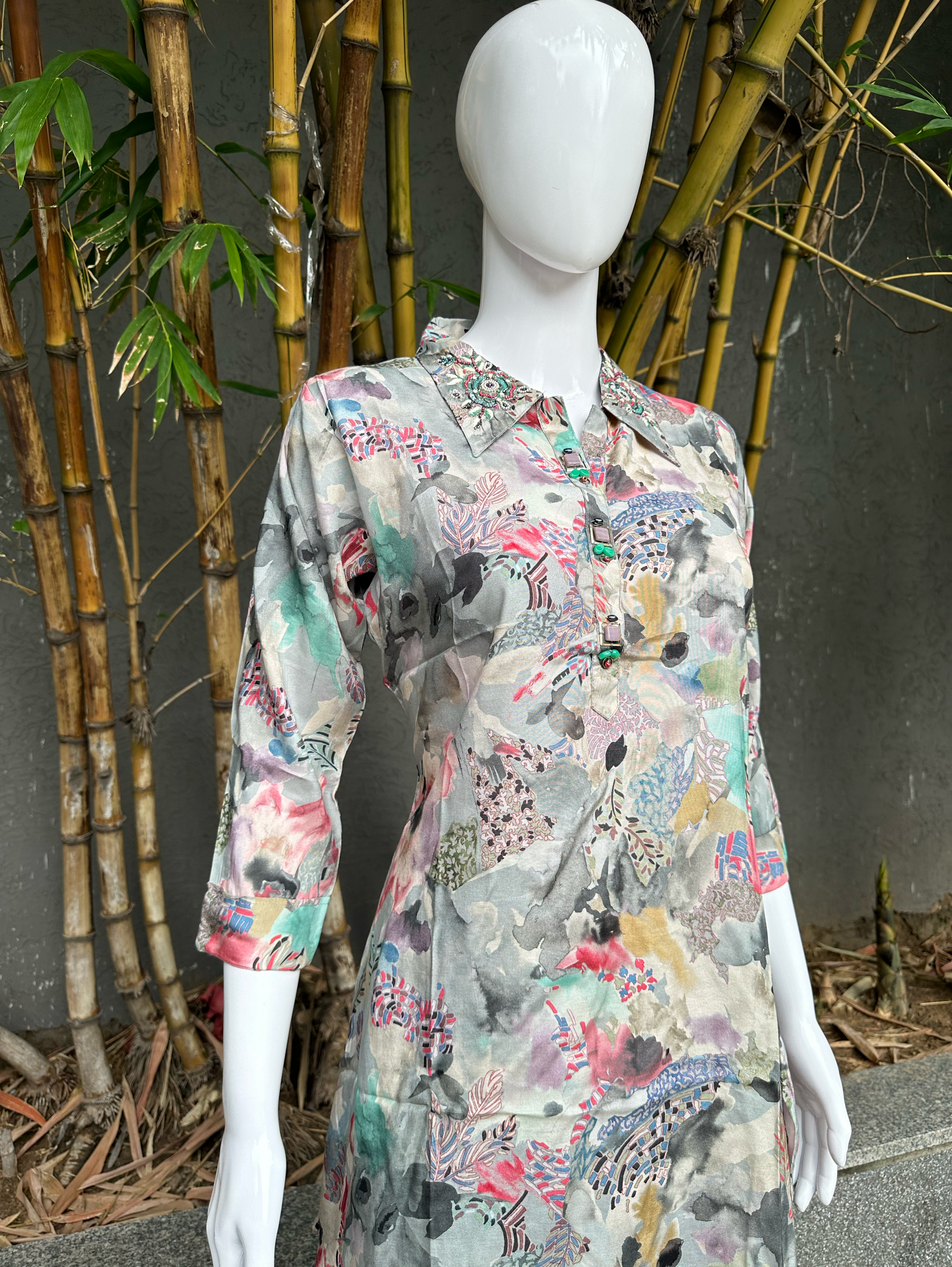 Image of Muslin Collar Hand work & Stand Patti work