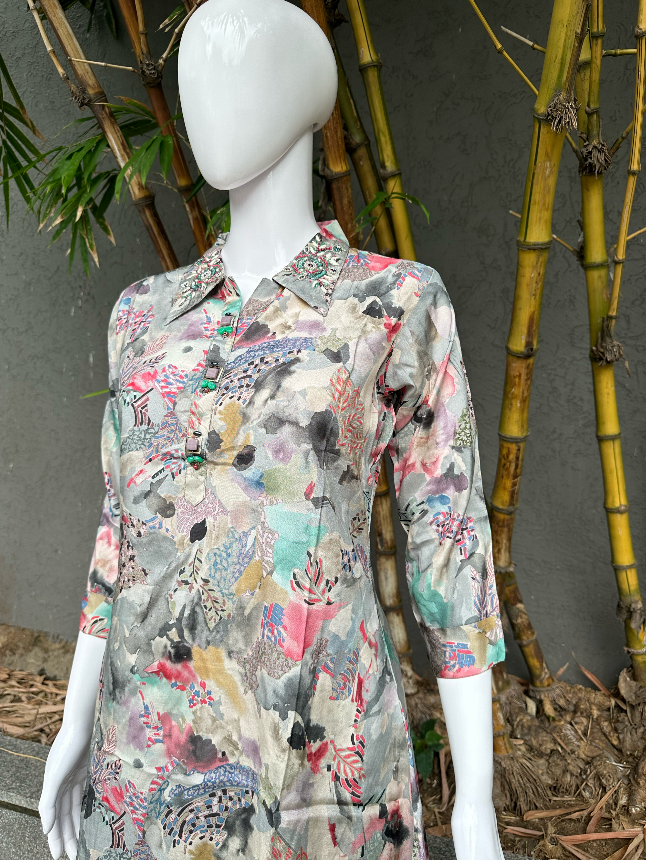 Image of Muslin Collar Hand work & Stand Patti work