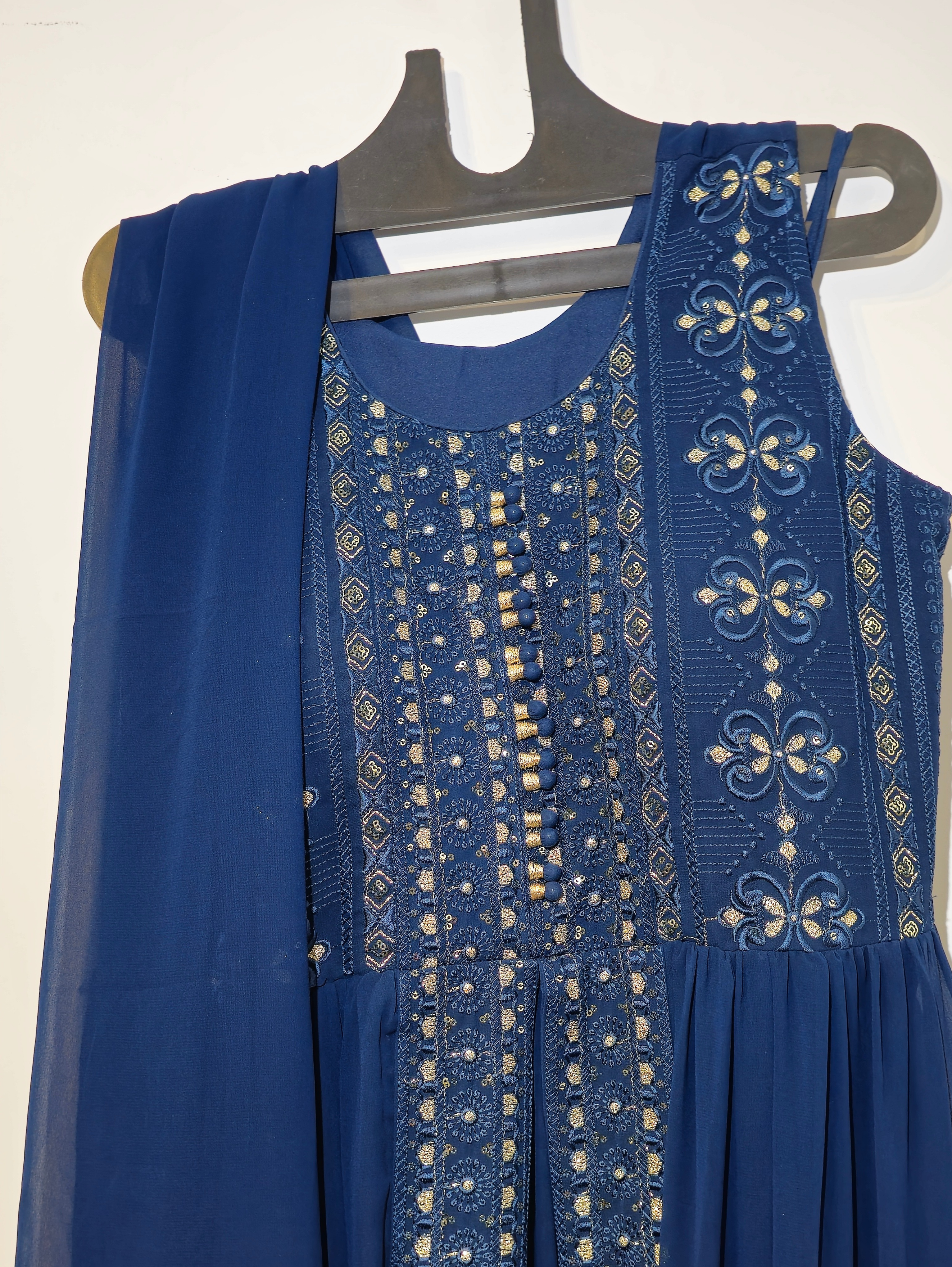 Image of Georgette Center Cut Traditional 3 Piece