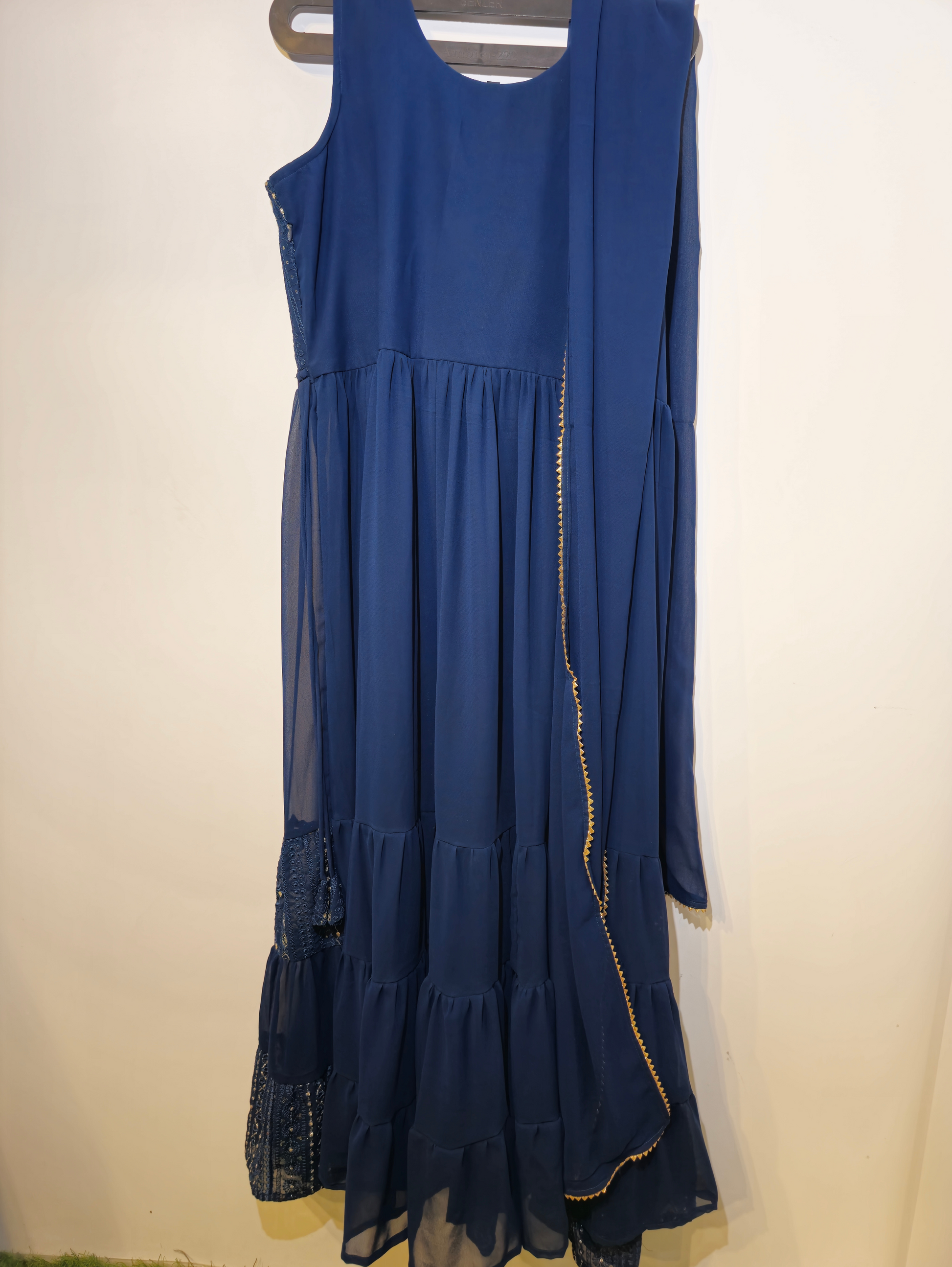 Georgette Center Cut Traditional 3 Piece