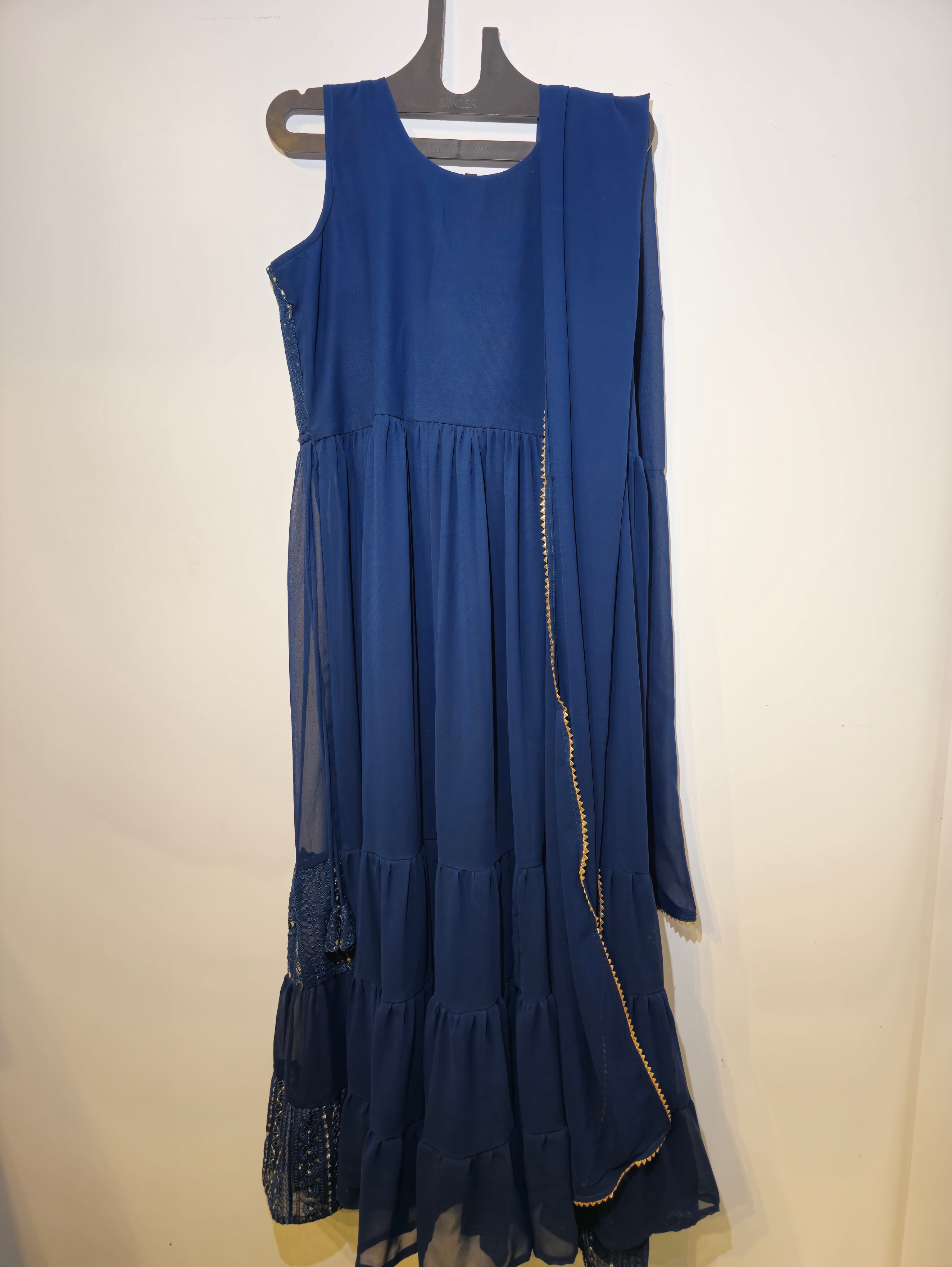 Image of Georgette Center Cut Traditional 3 Piece