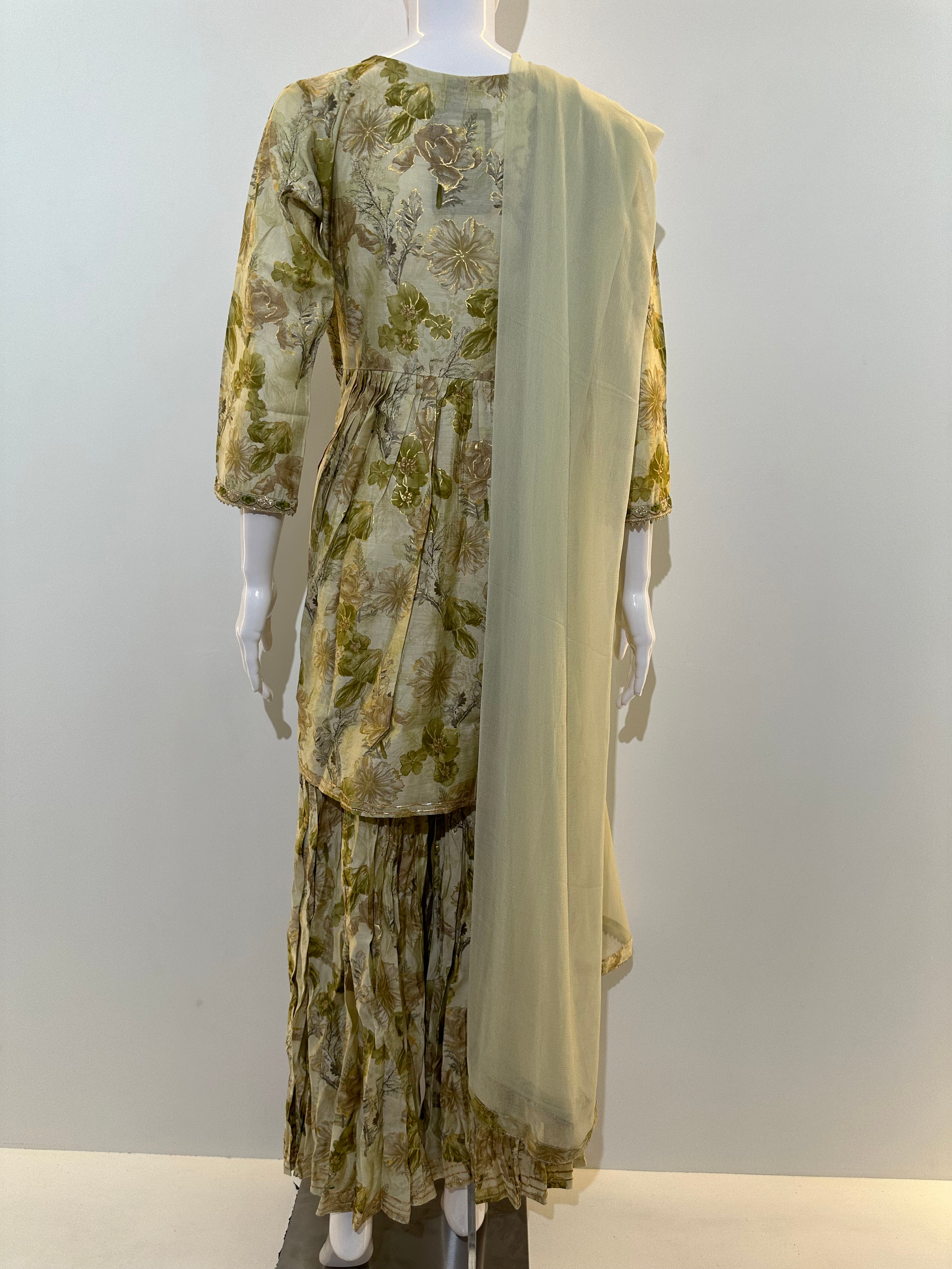 Image of Alia Cut with Sharara Pant - 3 Piece