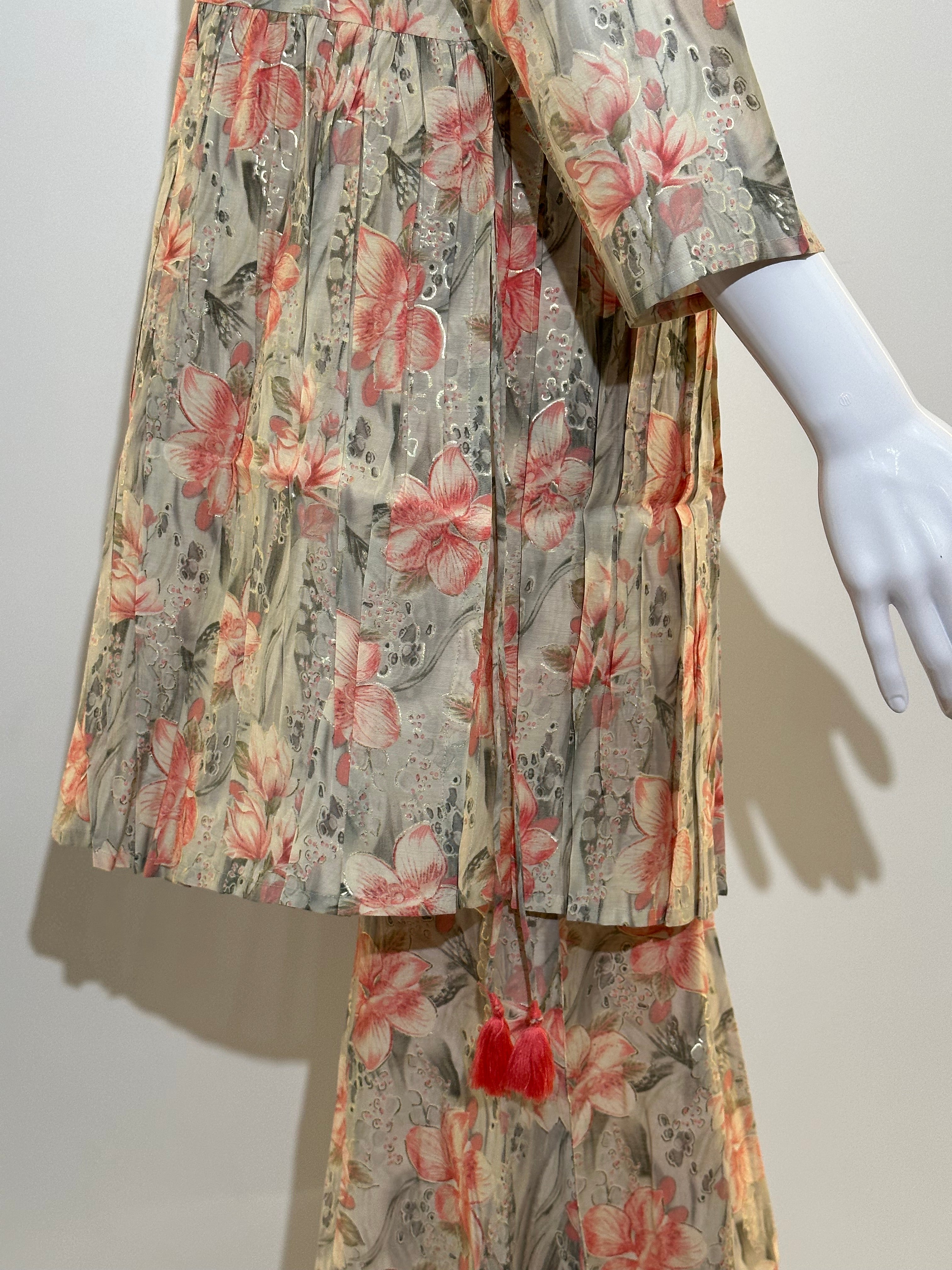 Image of Muslin Bell Bottom Kurti Set- 2 Piece