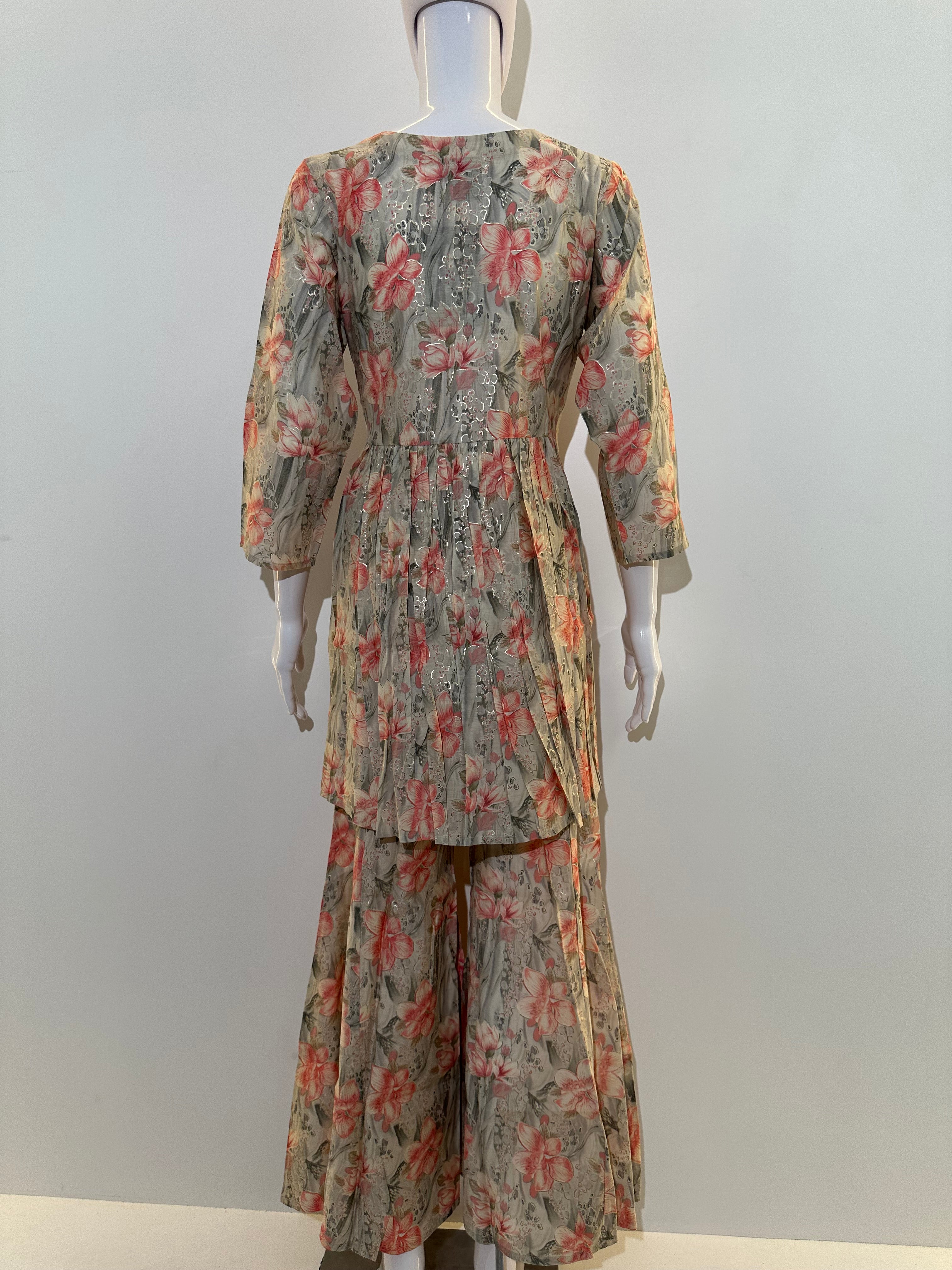 Image of Muslin Bell Bottom Kurti Set- 2 Piece