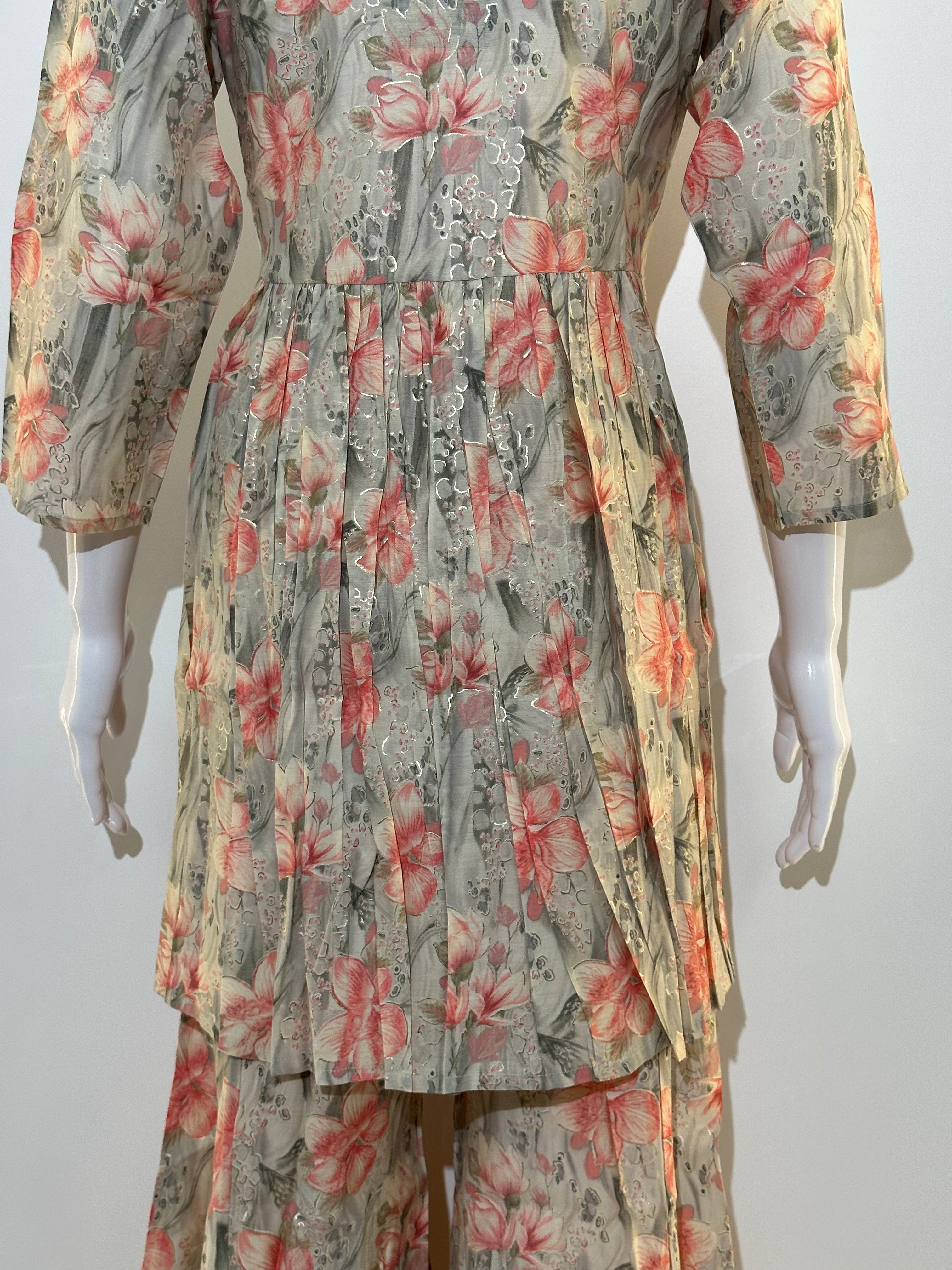 Image of Muslin Bell Bottom Kurti Set- 2 Piece