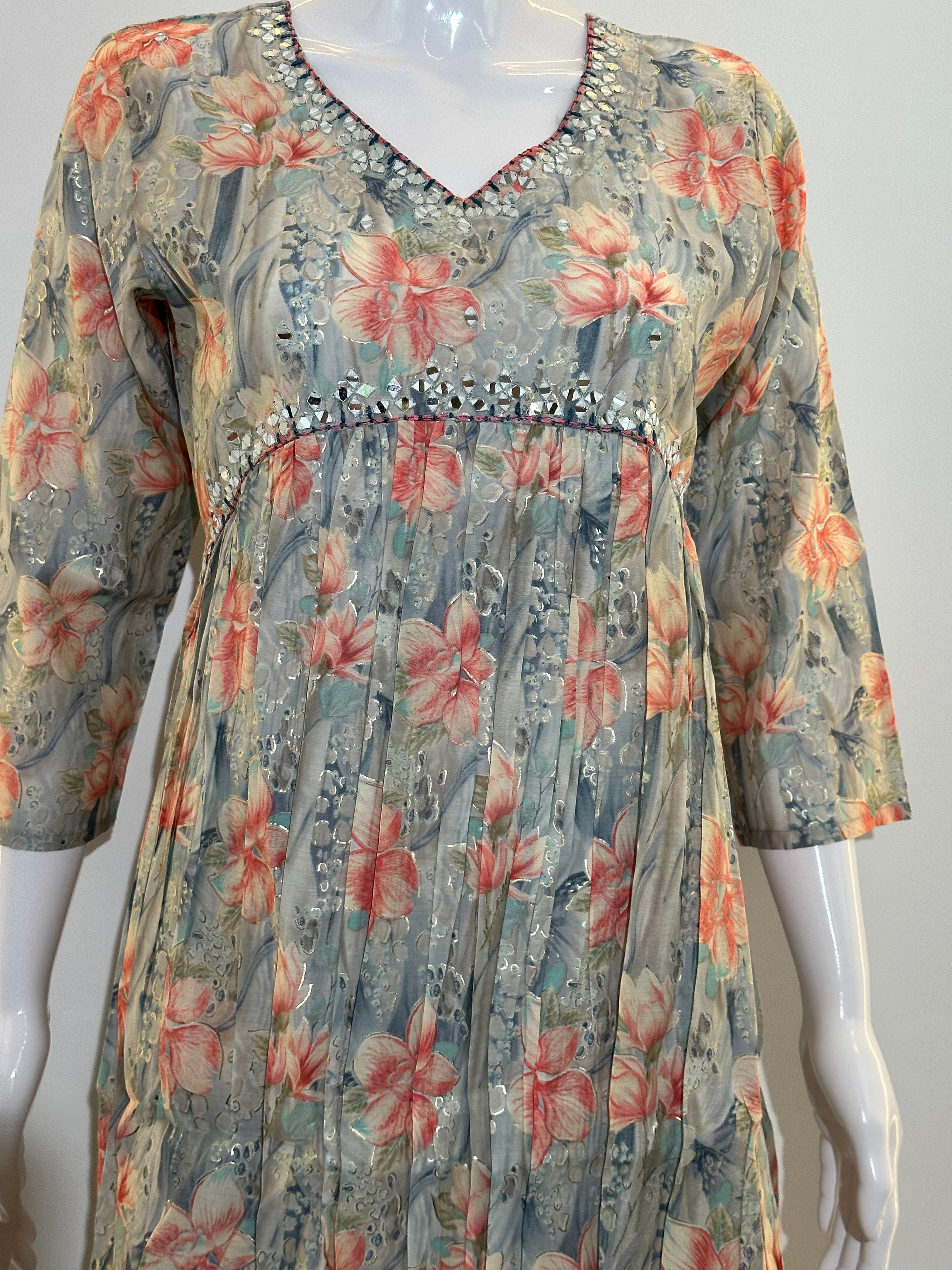 Image of Muslin Bell Bottom Kurti Set- 2 Piece