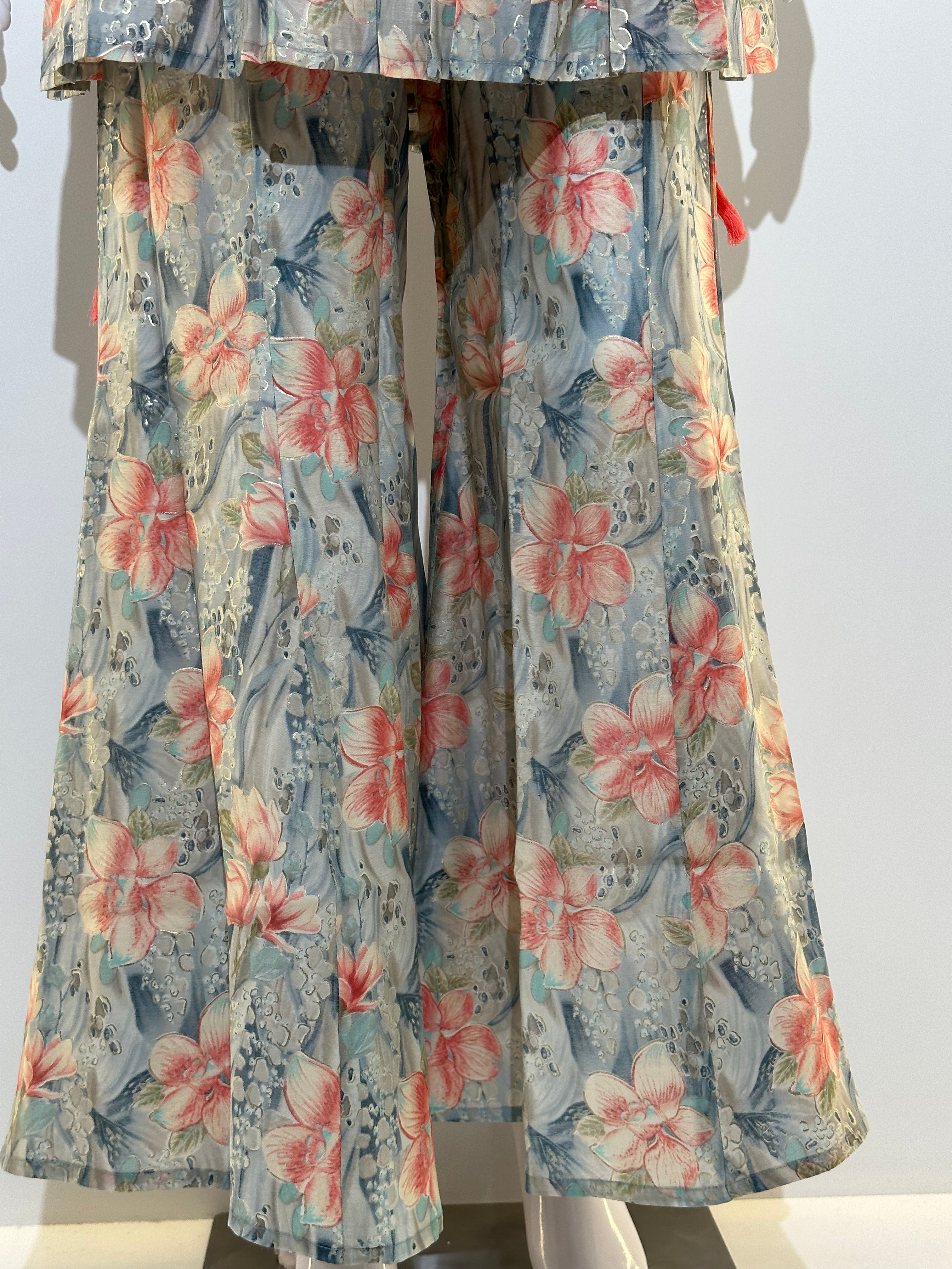 Image of Muslin Bell Bottom Kurti Set- 2 Piece