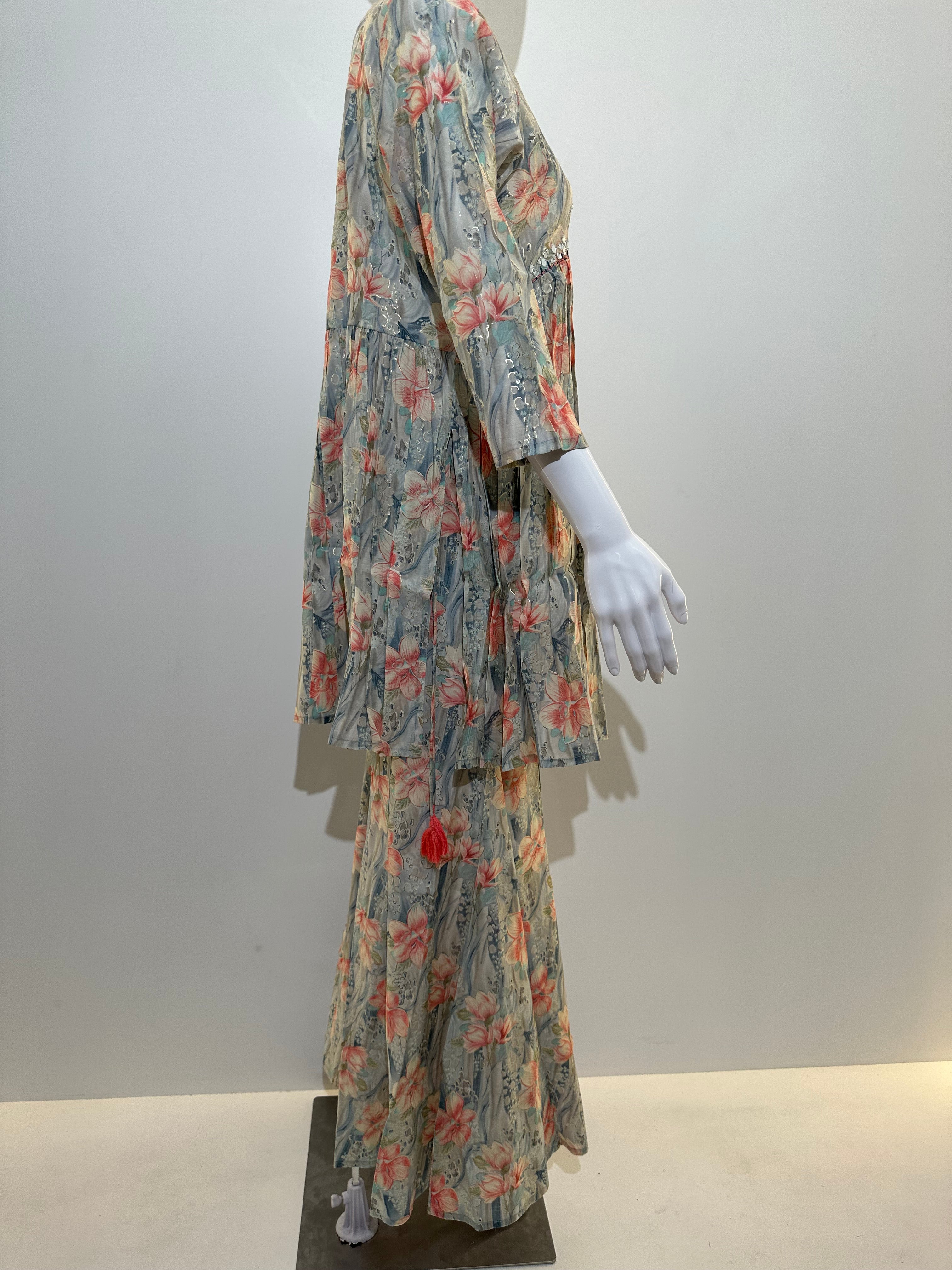 Image of Muslin Bell Bottom Kurti Set- 2 Piece