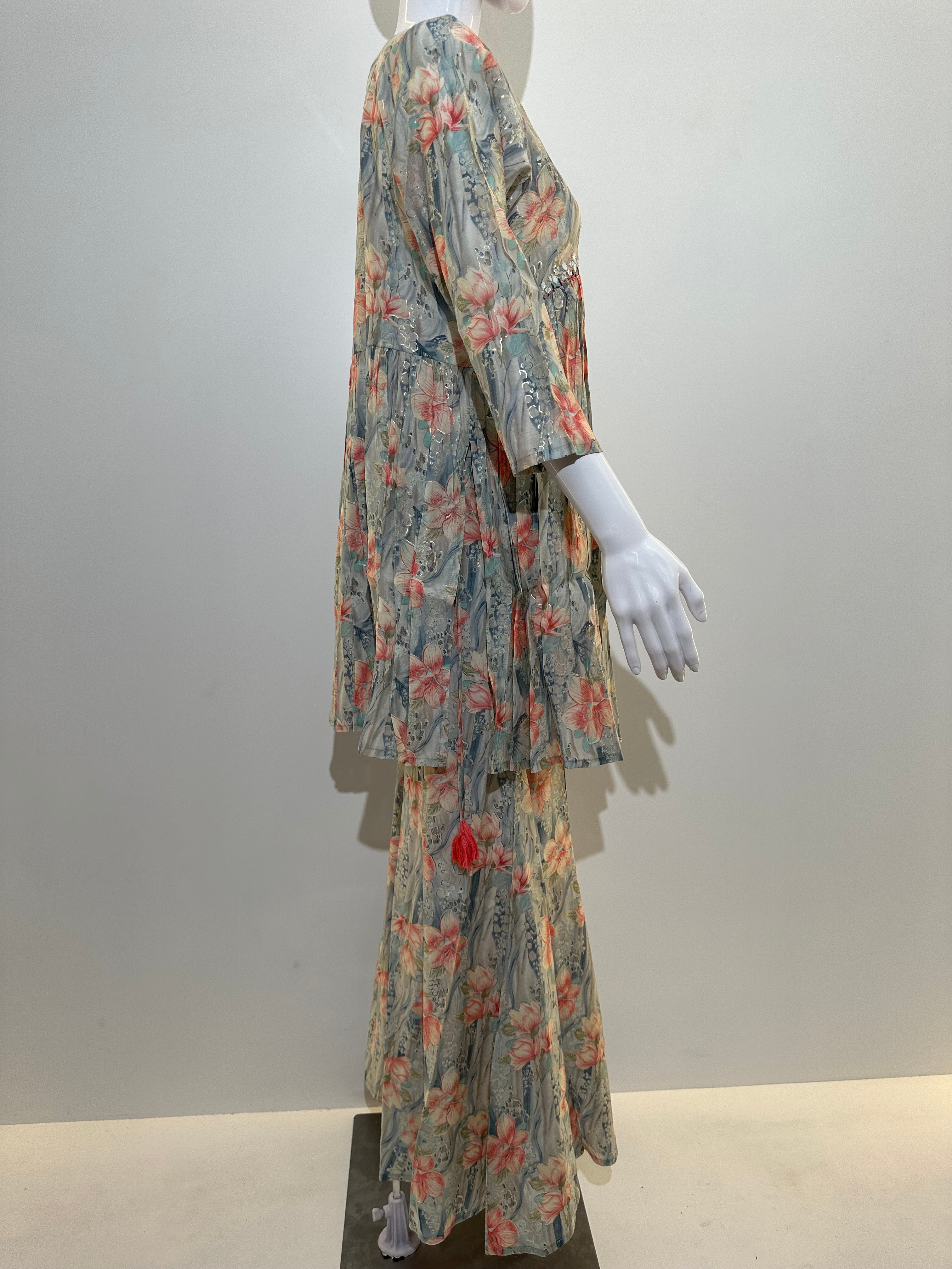 Image of Muslin Bell Bottom Kurti Set- 2 Piece