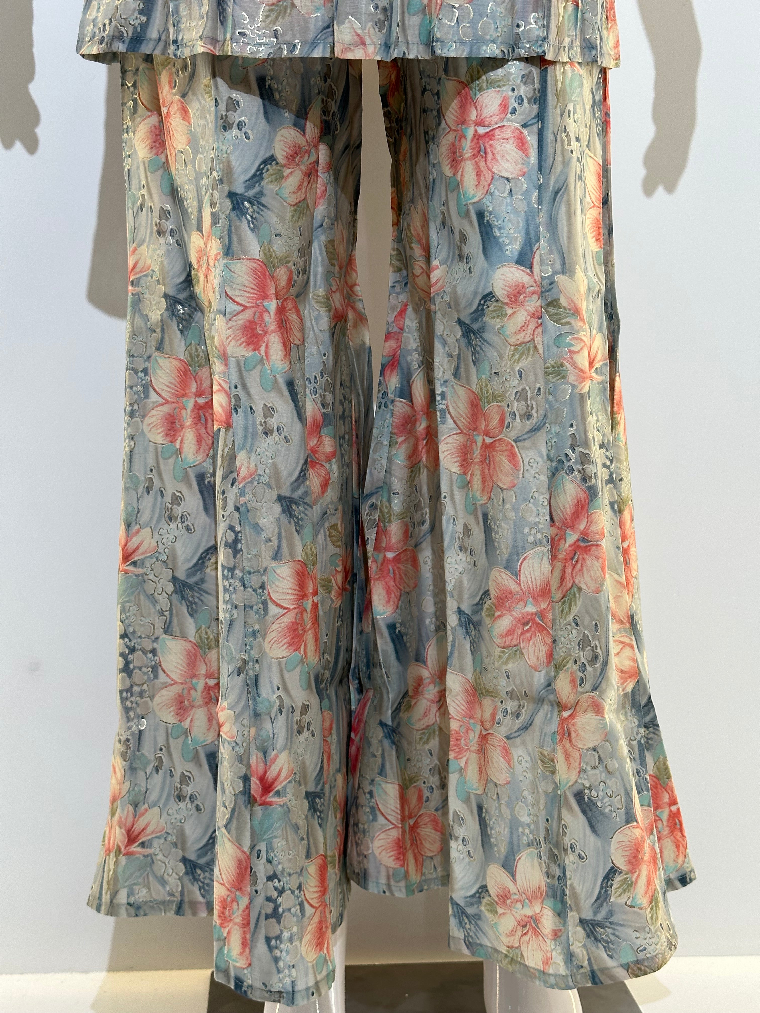 Image of Muslin Bell Bottom Kurti Set- 2 Piece