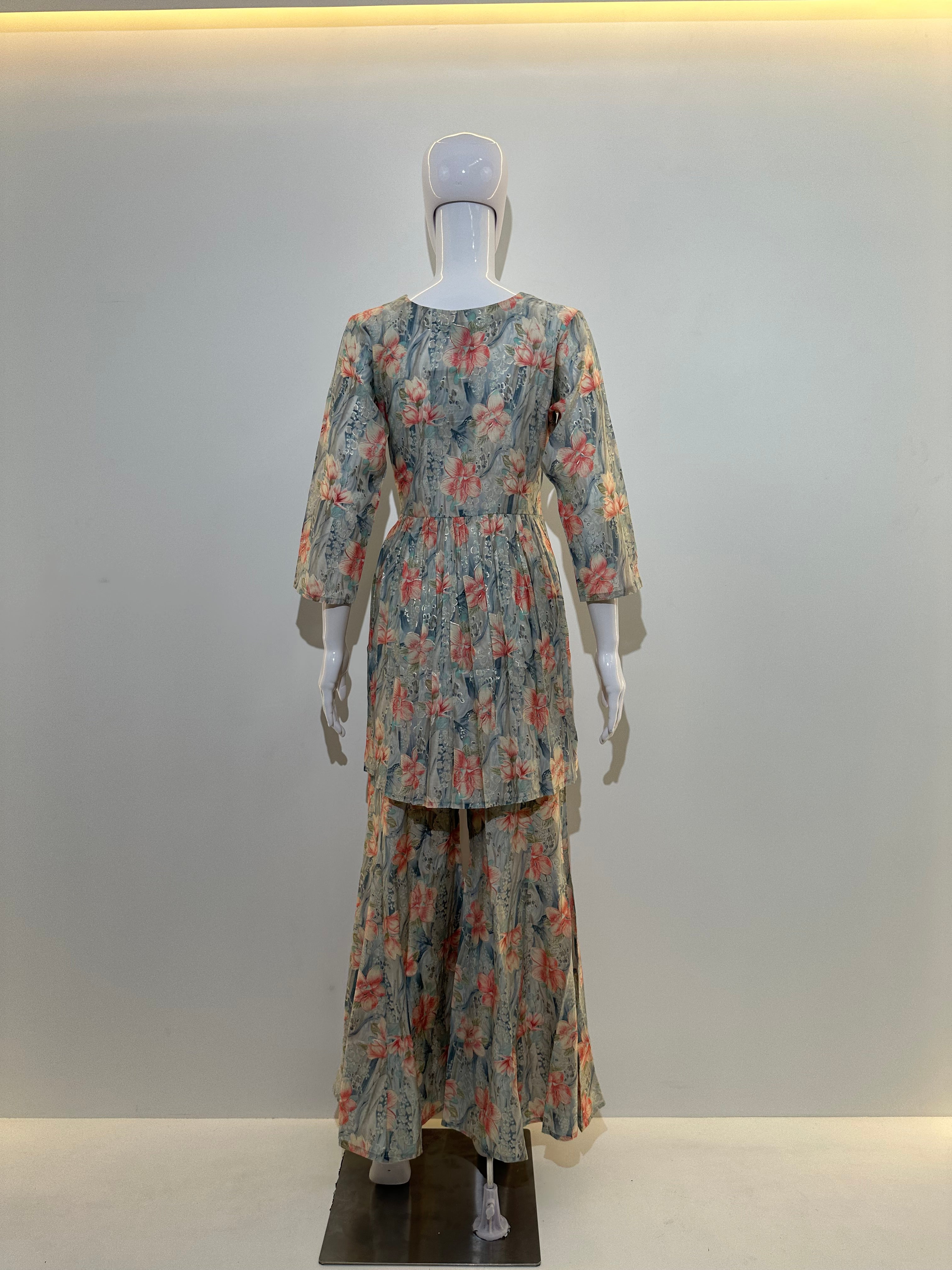 Image of Muslin Bell Bottom Kurti Set- 2 Piece