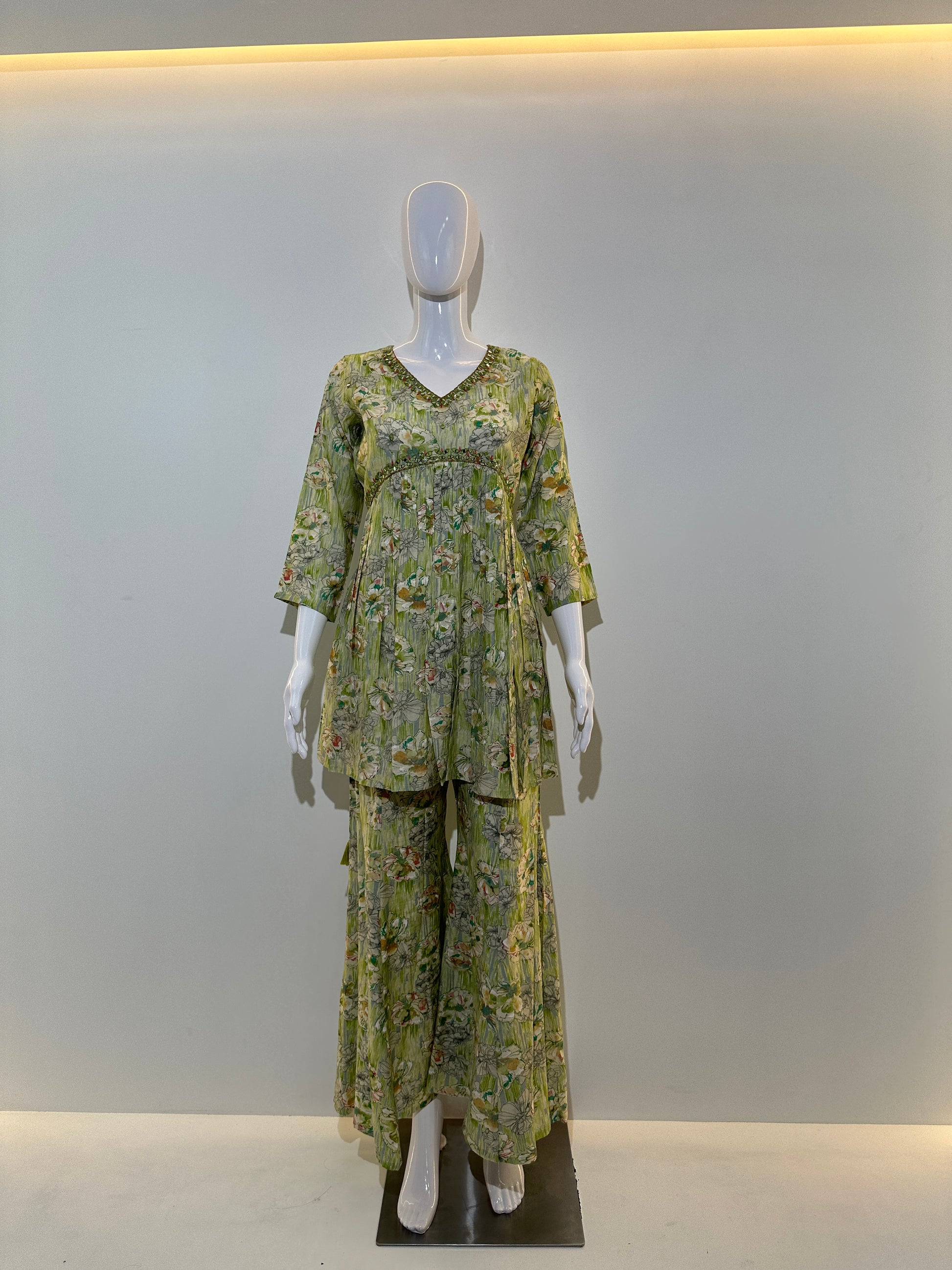 Muslin Bell Bottom Kurti Set- 2 Piece