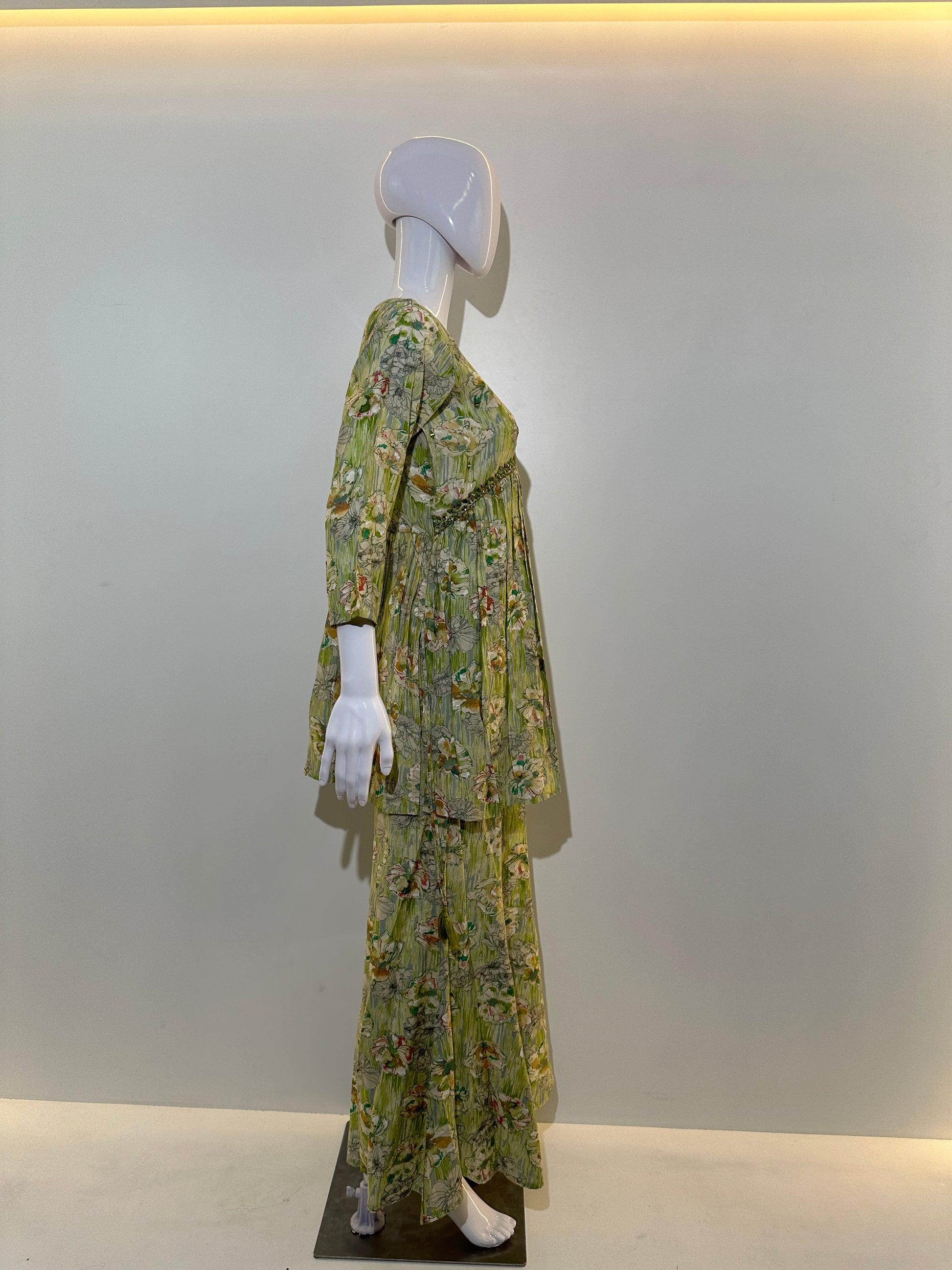 Muslin Bell Bottom Kurti Set- 2 Piece