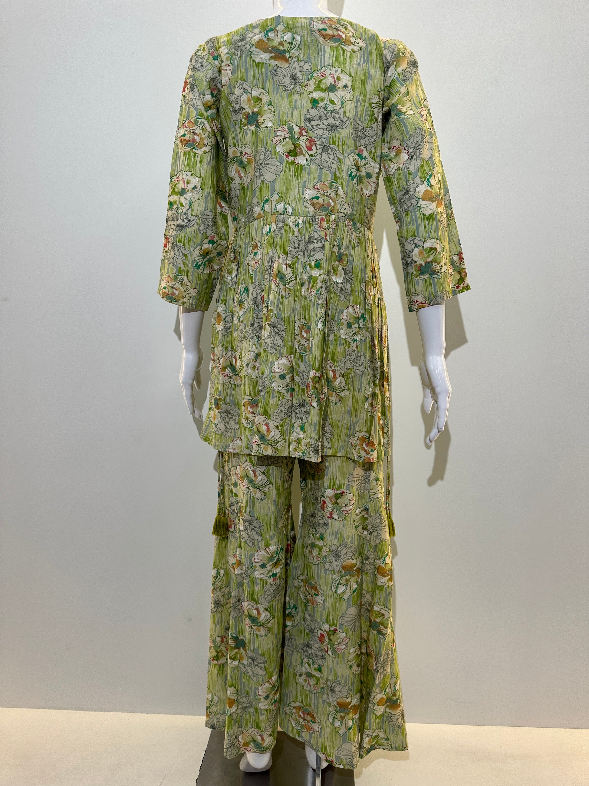 Muslin Bell Bottom Kurti Set- 2 Piece