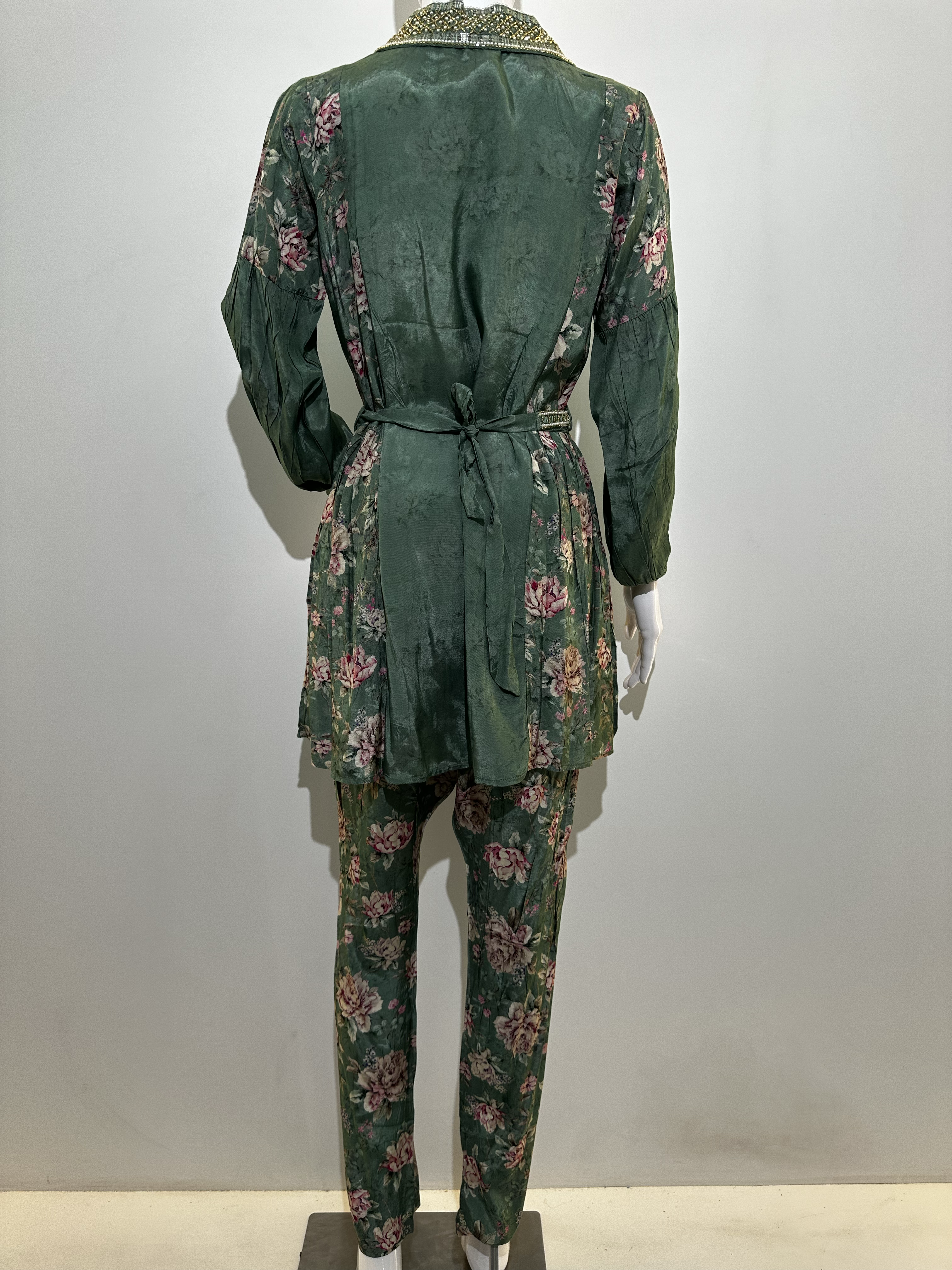 Image of Muslin Coord Set With Premium Moti Work