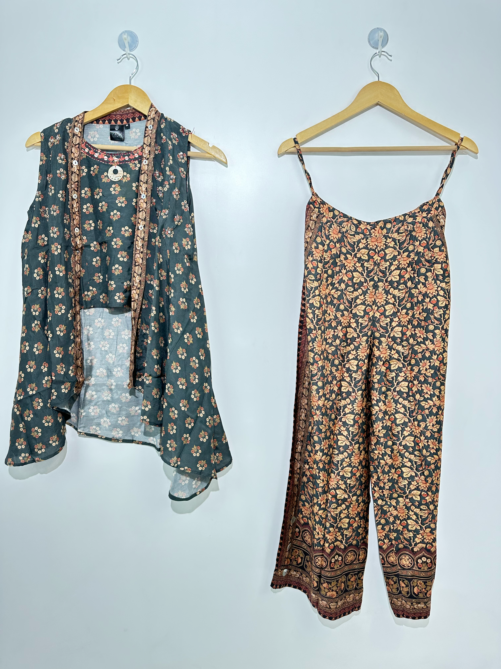 Muslin Print with Thread Sequence work - Attached Jacket