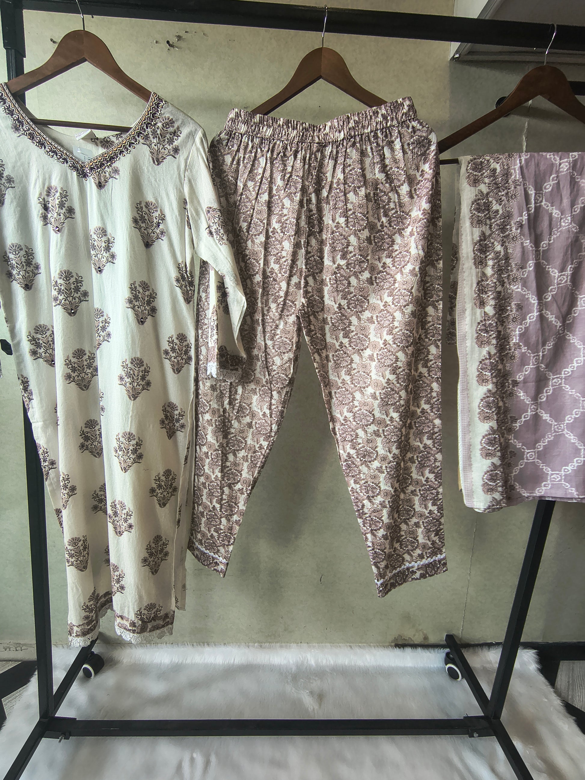 Premium Ivory Floral Printed Cotton Kurta Set with Printed Pants & Contrast Dupatta