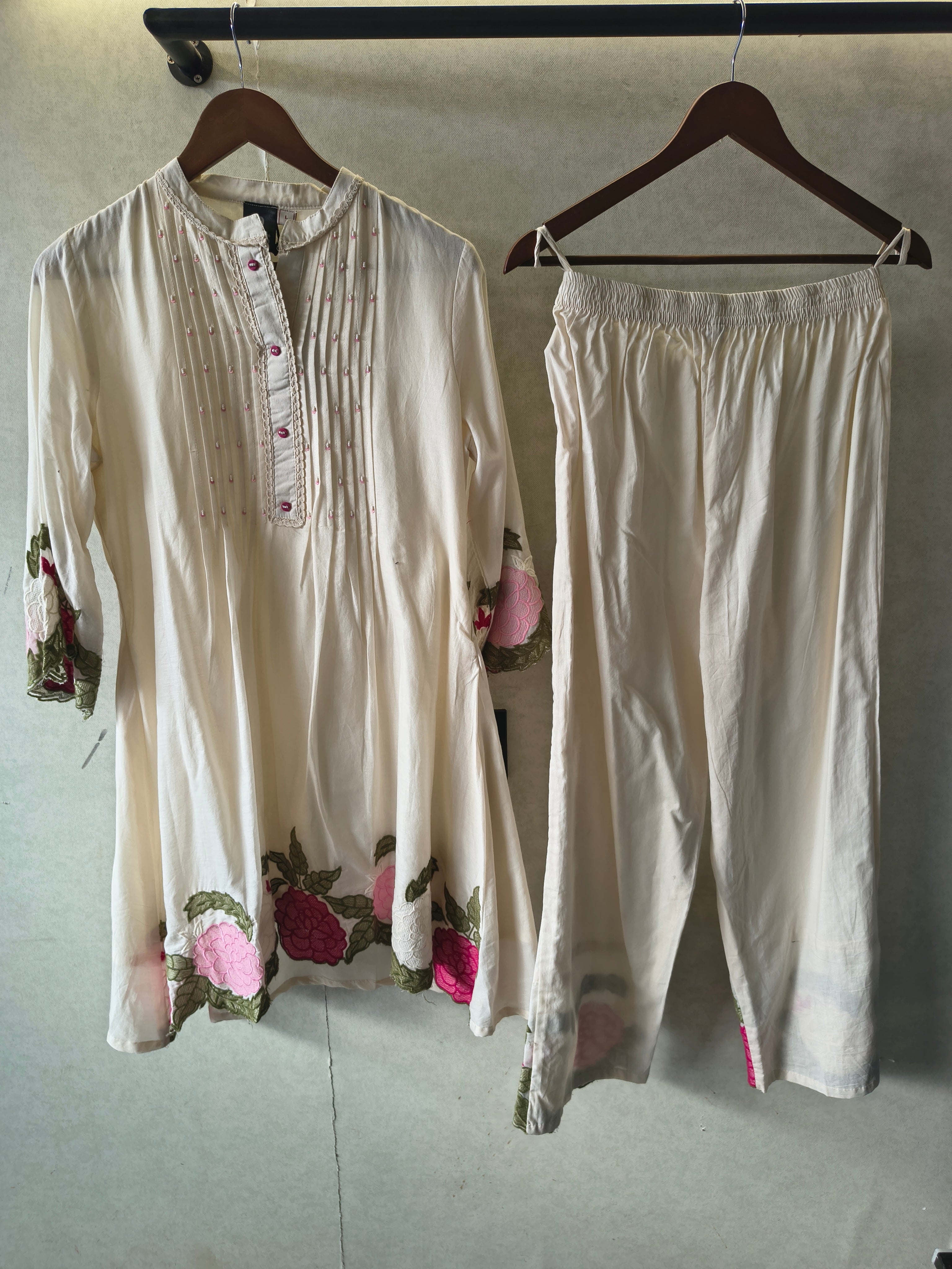 Image of Ivory Floral Embroidered Pintuck Designer Kurta Pant Co-Ord Set