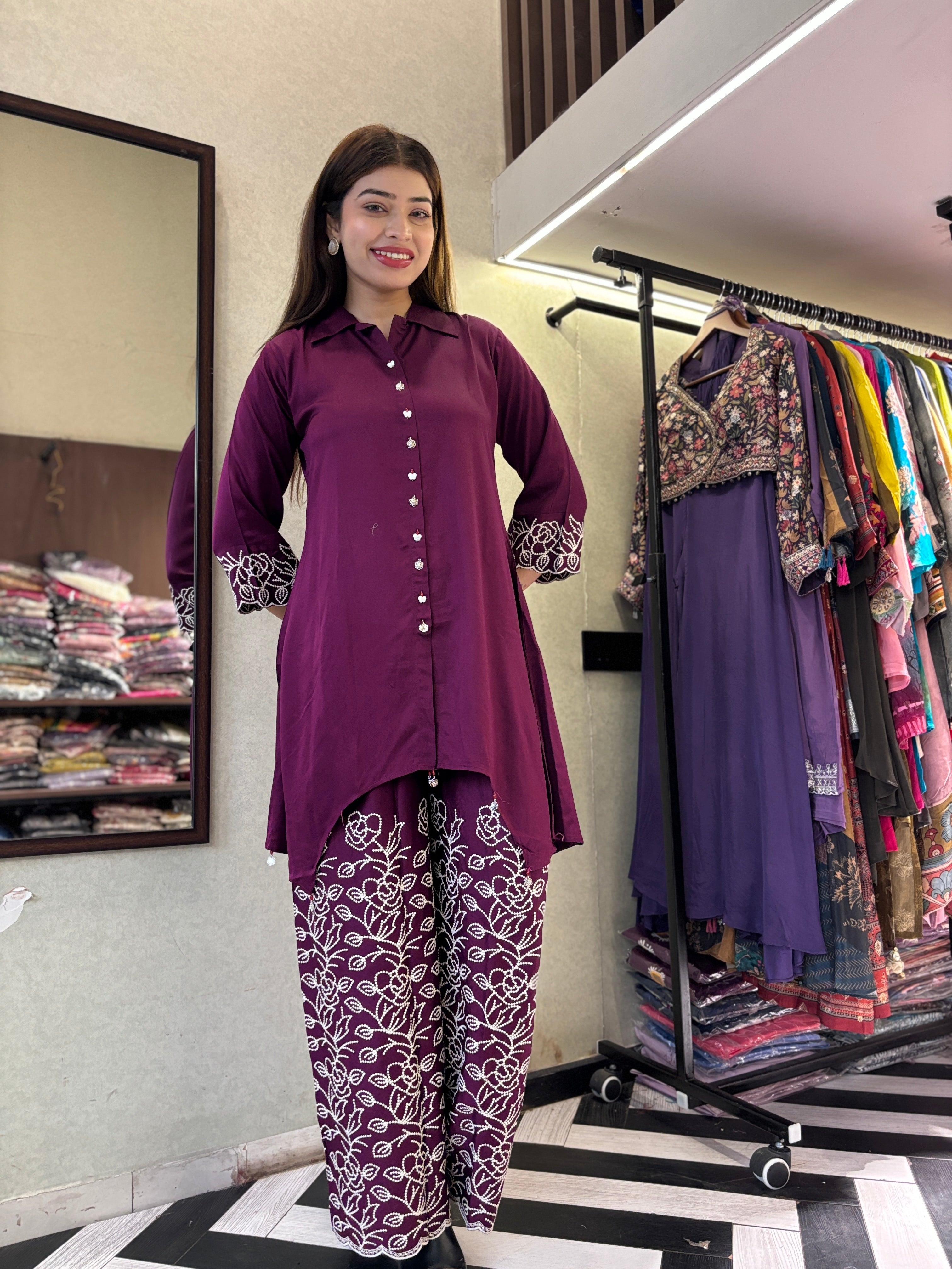 Image of Pure Gaji Silk with Crepe Fabric Coord Set ( Thread Work )