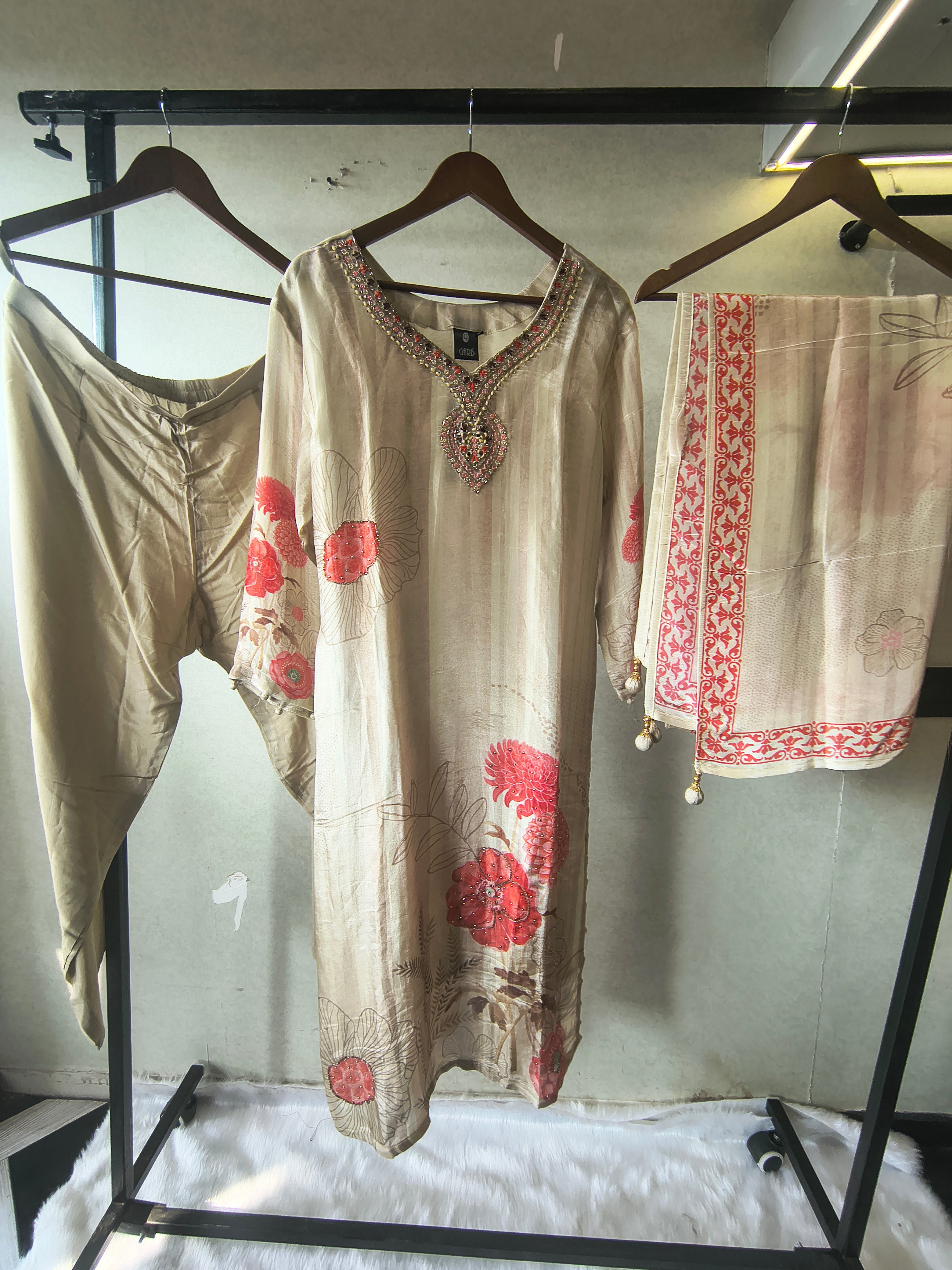 Image of Beige Floral Printed Silk Blend Kurta Set with Hand-Embellished Neckline & Designer Dupatta – Premium 3 Piece Ethnic Ensemble