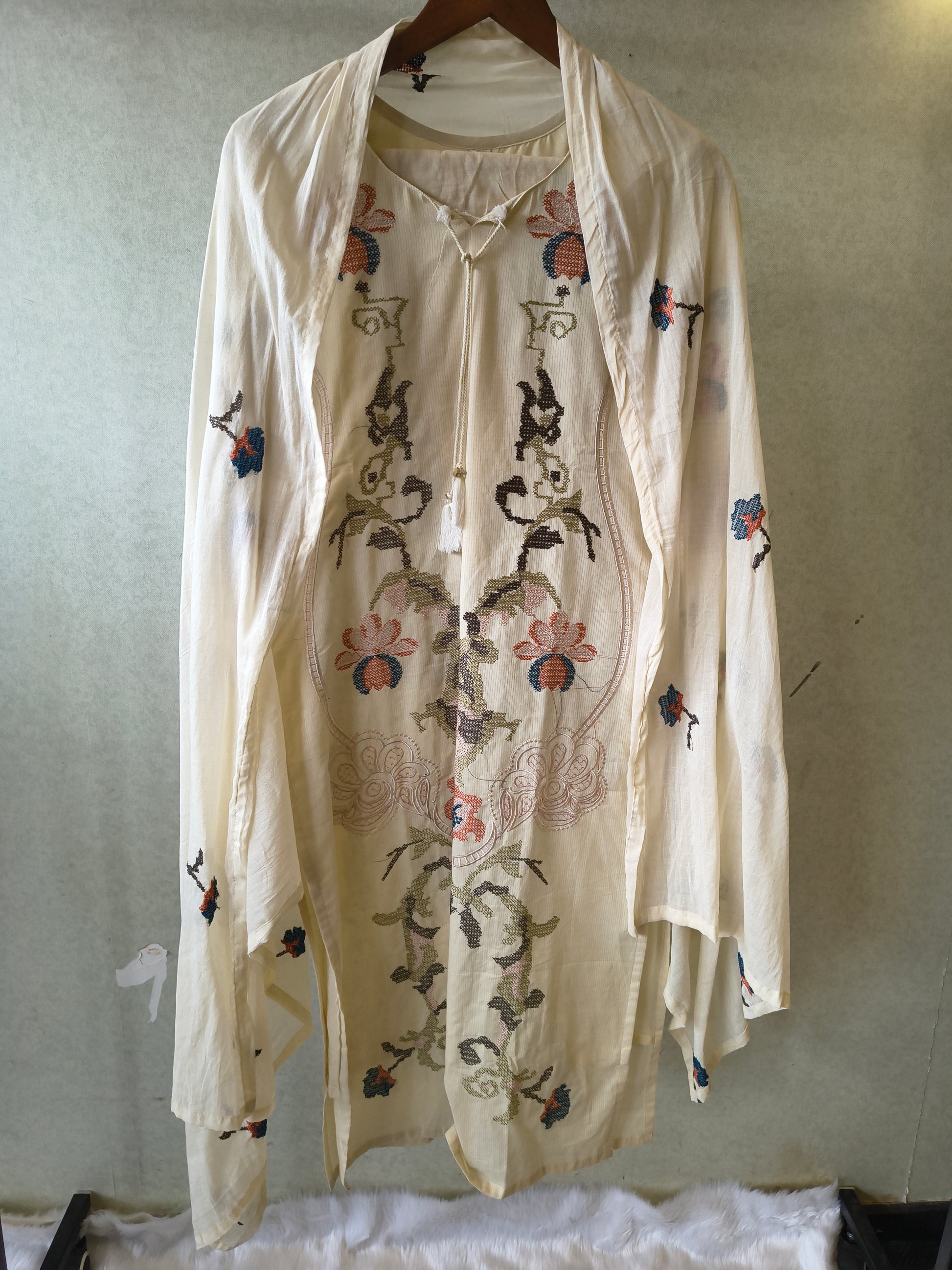Ivory Cotton 3-Piece Suit Set with Floral Vine Embroidery & Embroidered Dupatta