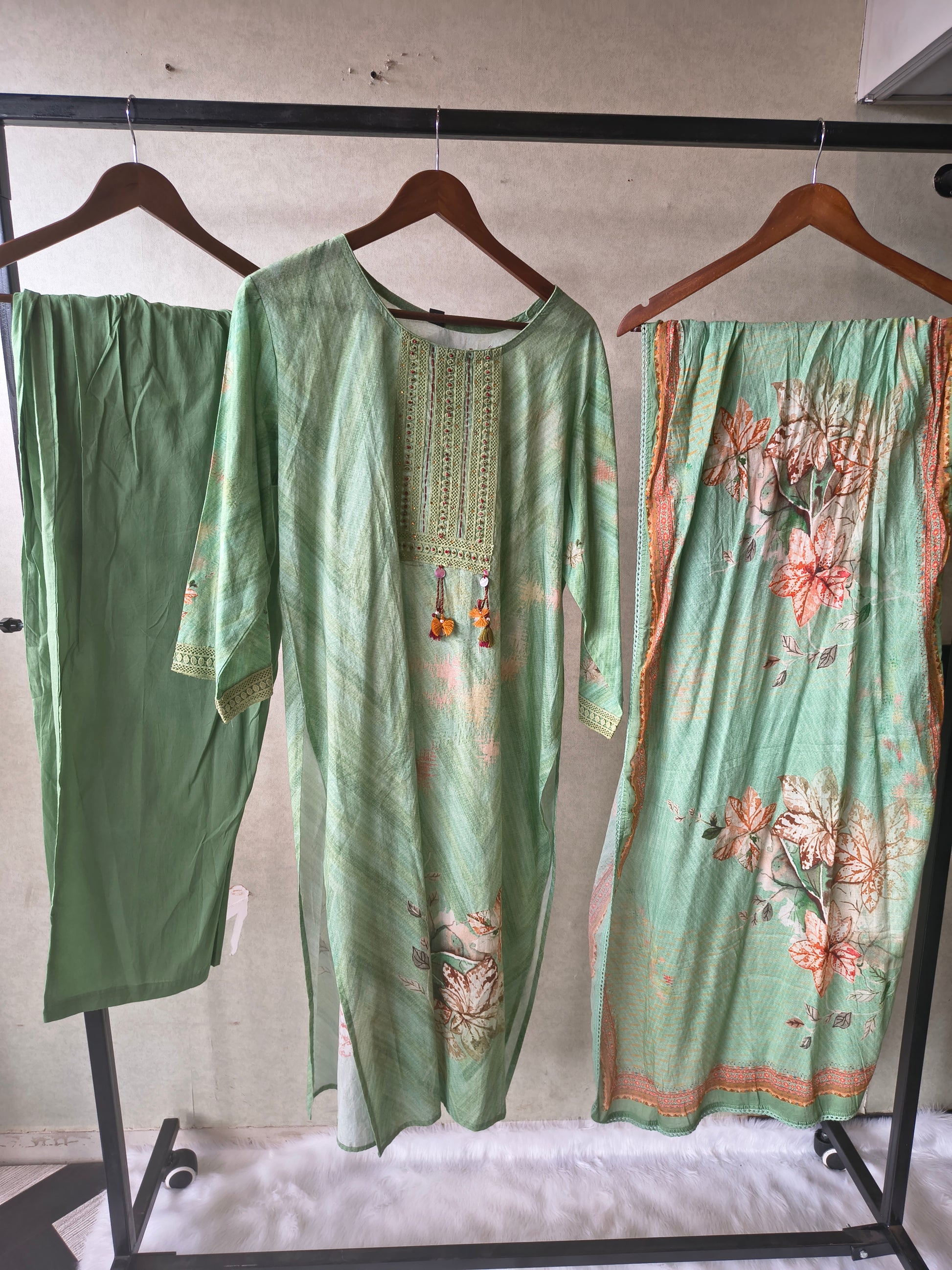 Premium Mint Green Floral Printed Kurta Set with Pants & Designer Dupatta