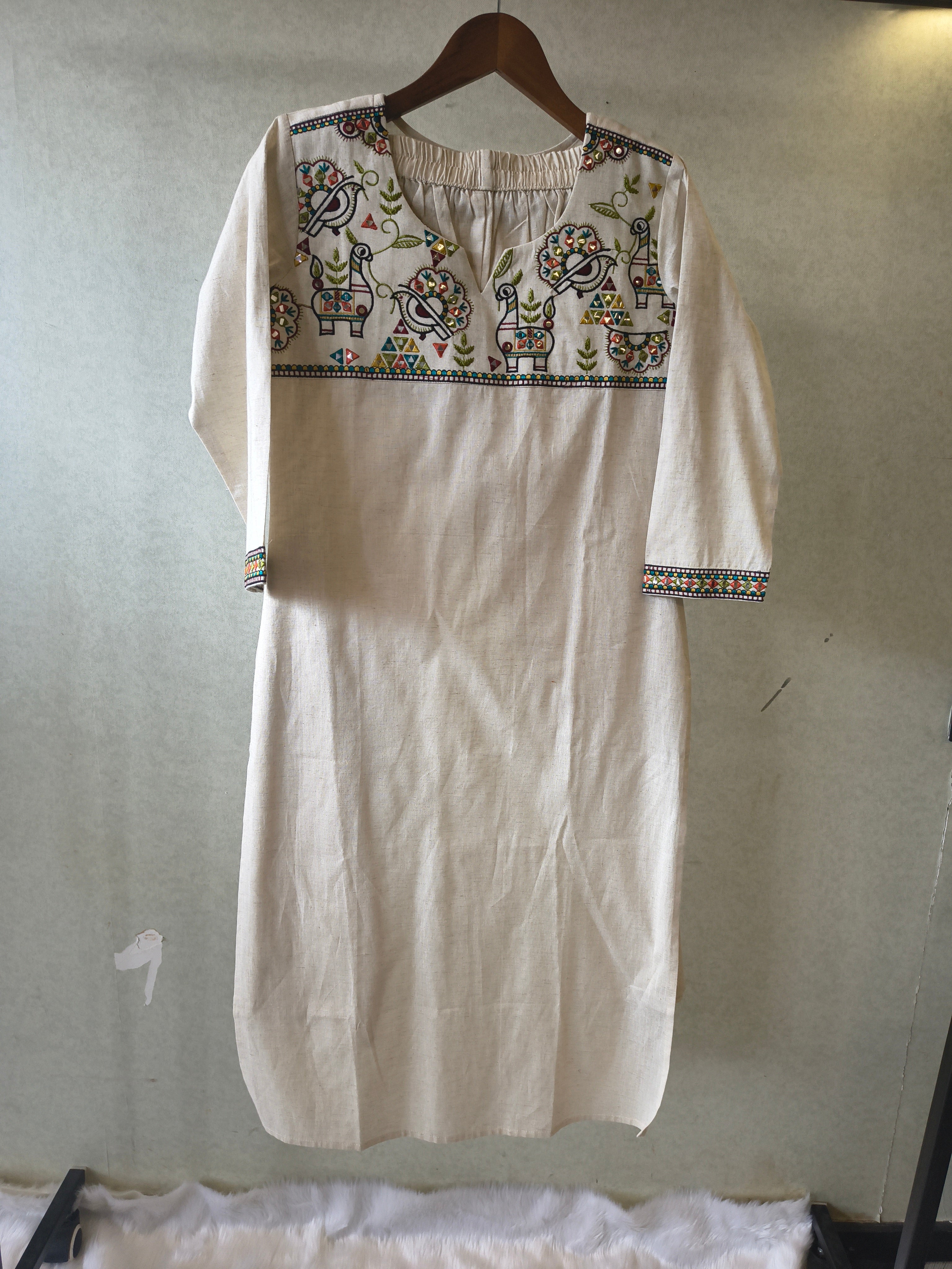 Image of Ivory Cotton Linen Kurta Set with Multicolour Folk Embroidery & Straight Pants