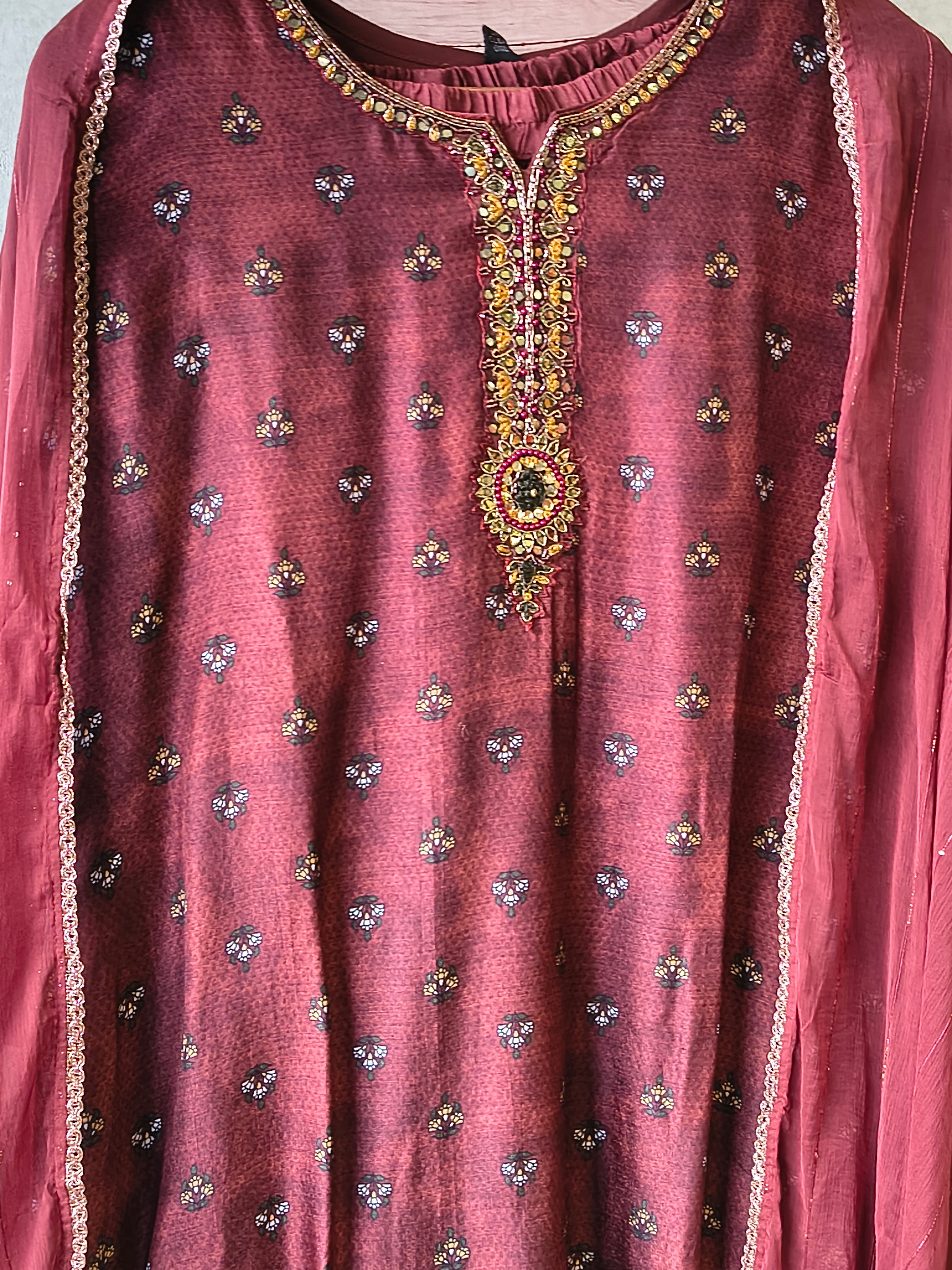Image of Premium Wine Floral Border Kurta with Straight Pants & Shimmer Dupatta Set