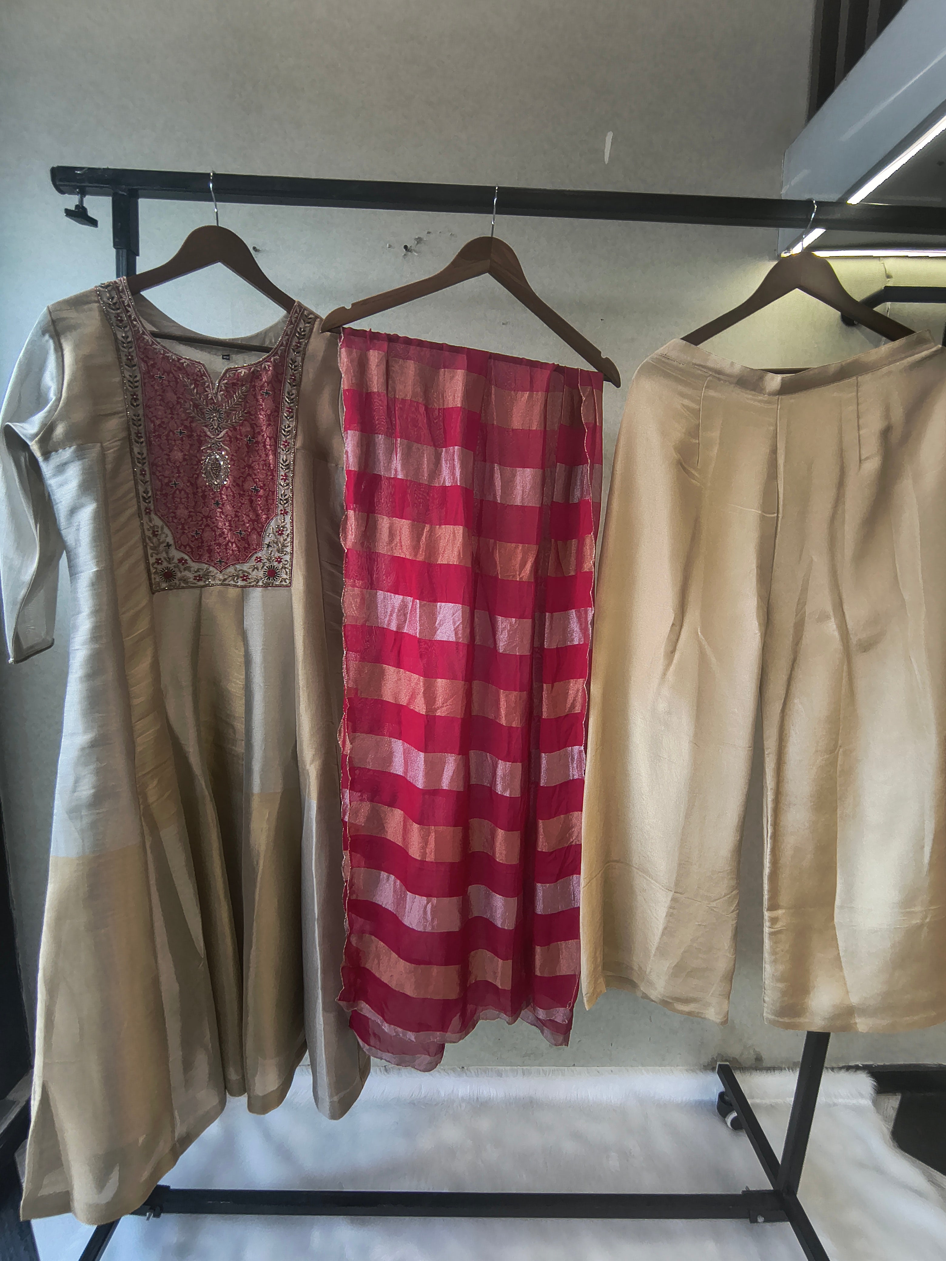 Image of Ivory Embroidered Designer Kurta Set with Pink Striped Organza Dupatta | Premium 3 Piece Ethnic Suit